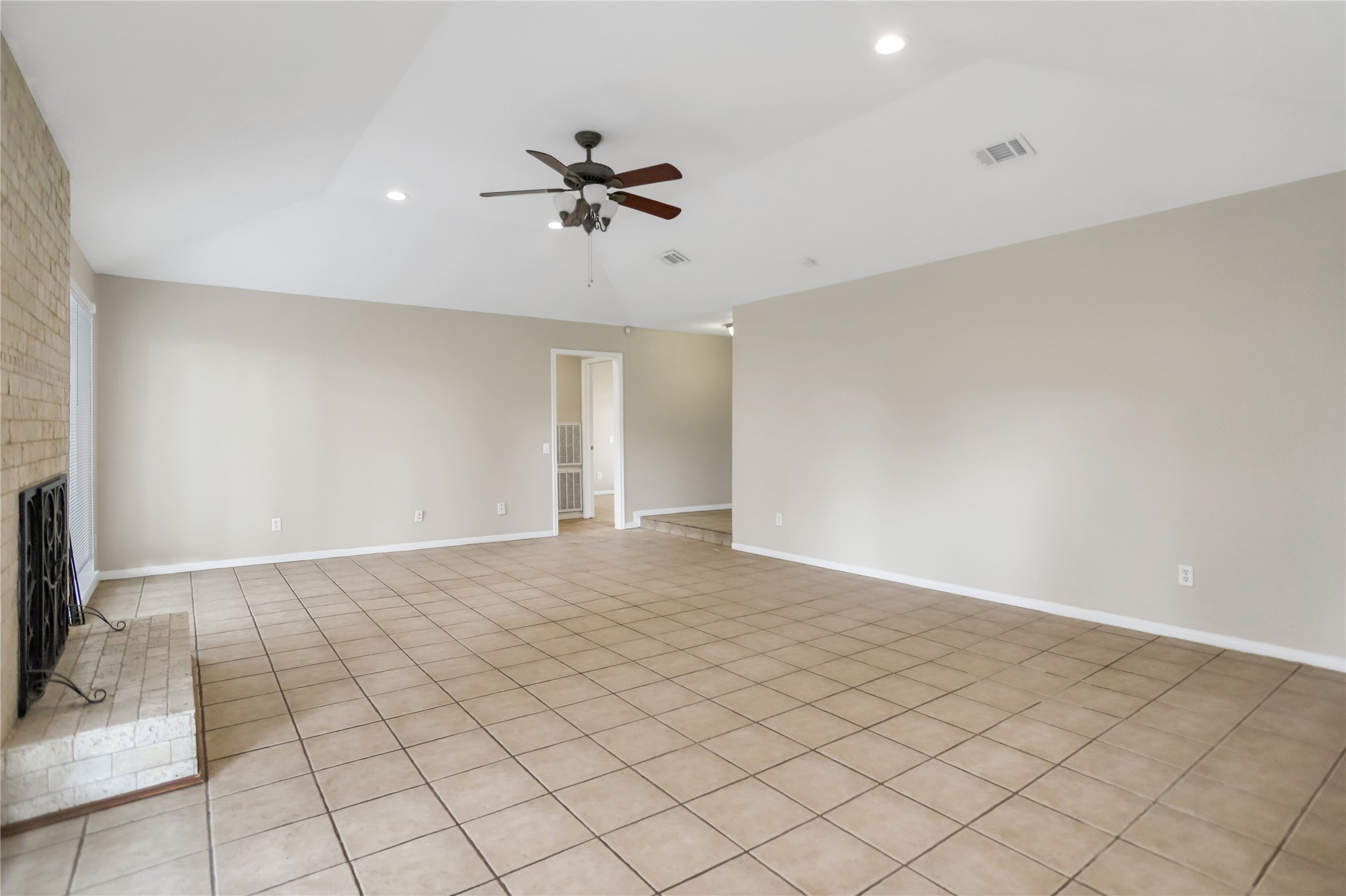 22007 Birch Valley Drive Property Photo 4