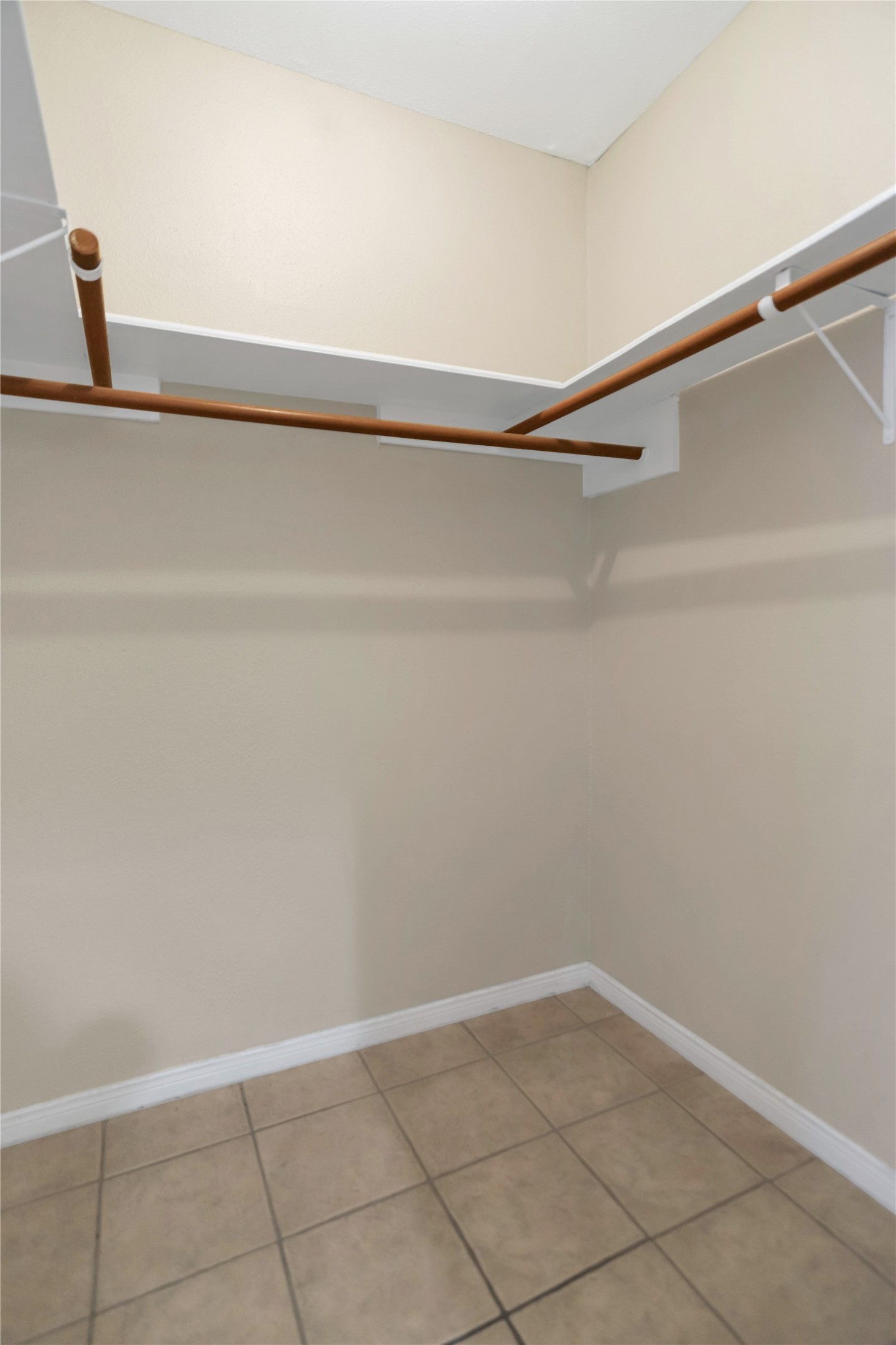 22007 Birch Valley Drive Property Photo 15