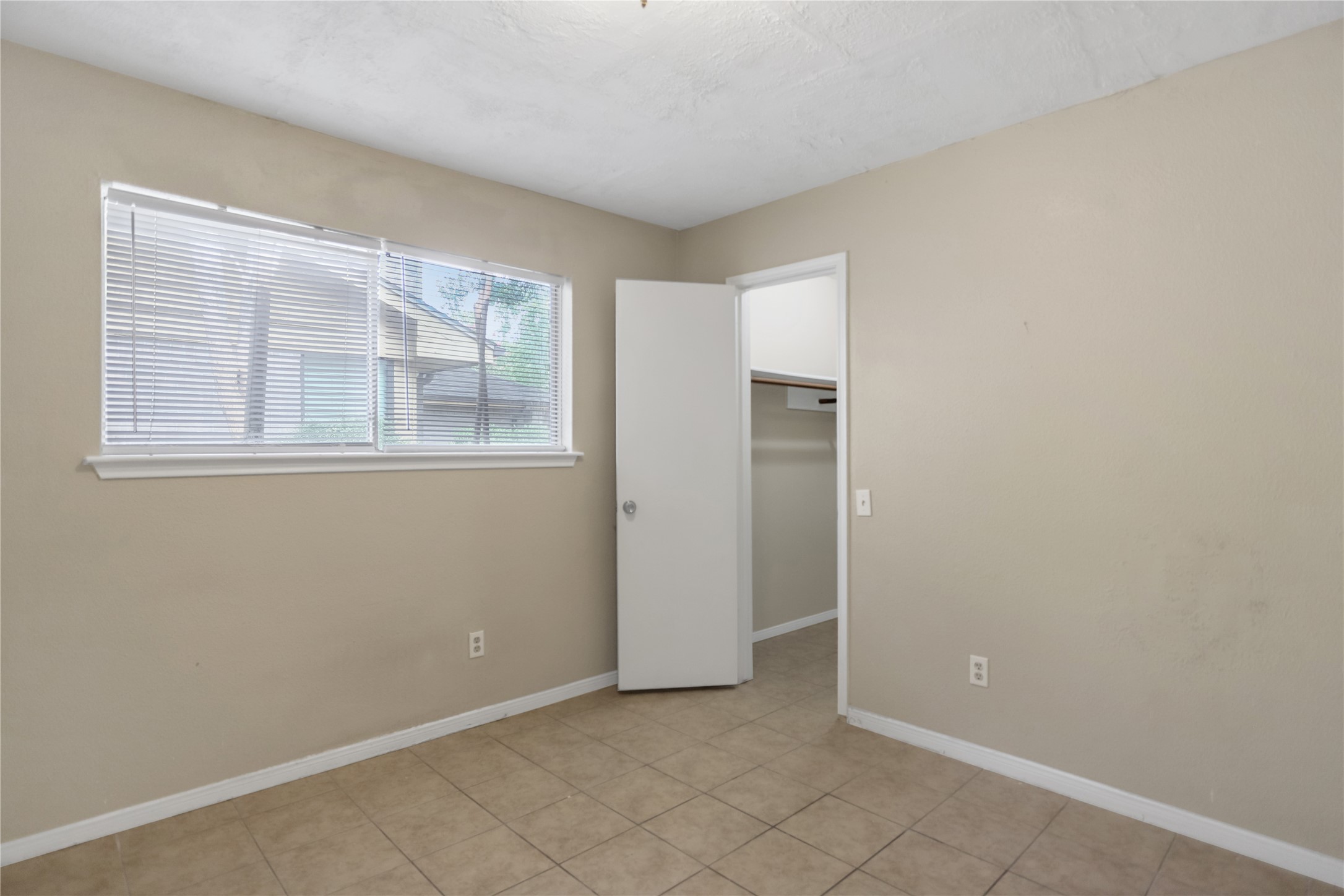 22007 Birch Valley Drive Property Photo 19