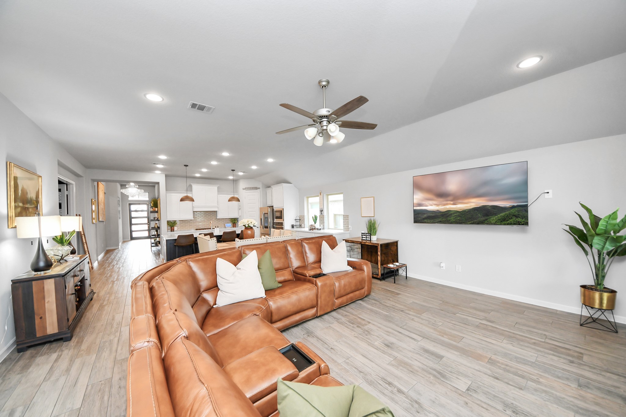 1711 Rustling Creek Drive Property Photo 12