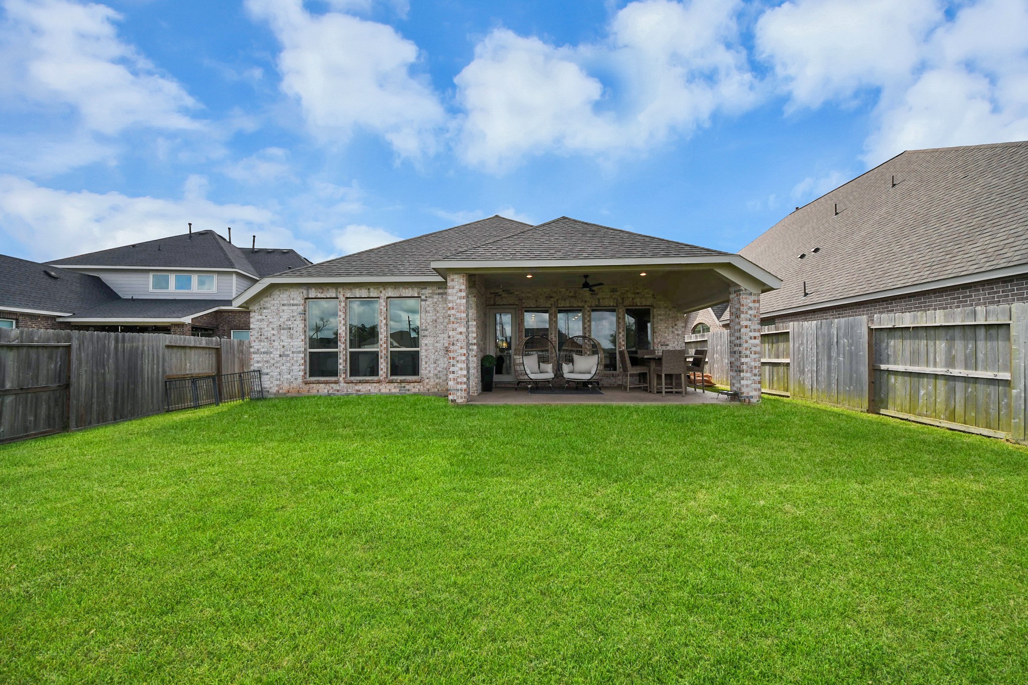 1711 Rustling Creek Drive Property Photo 32