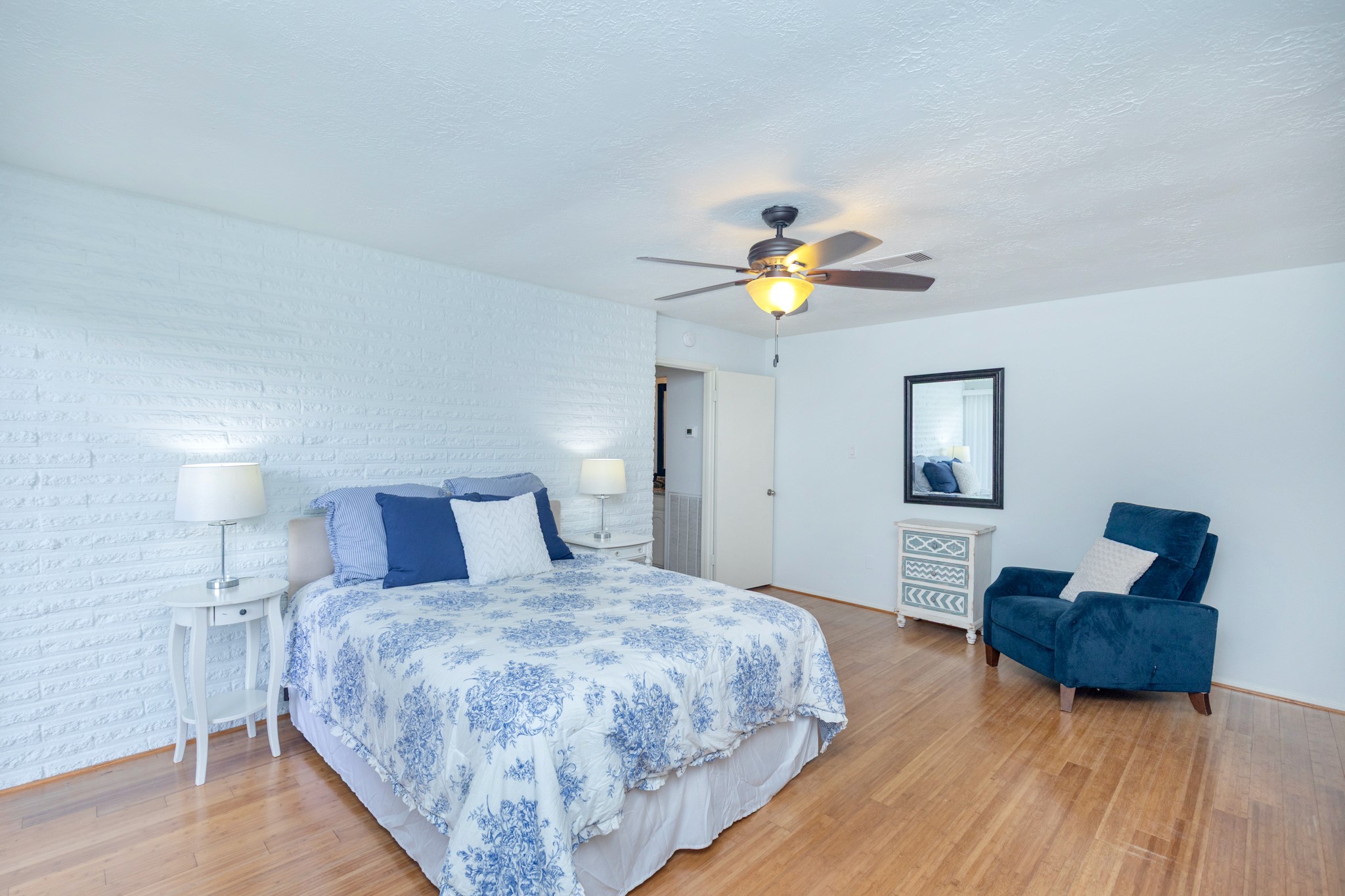 2711 Quail Valley East Drive Property Photo 15