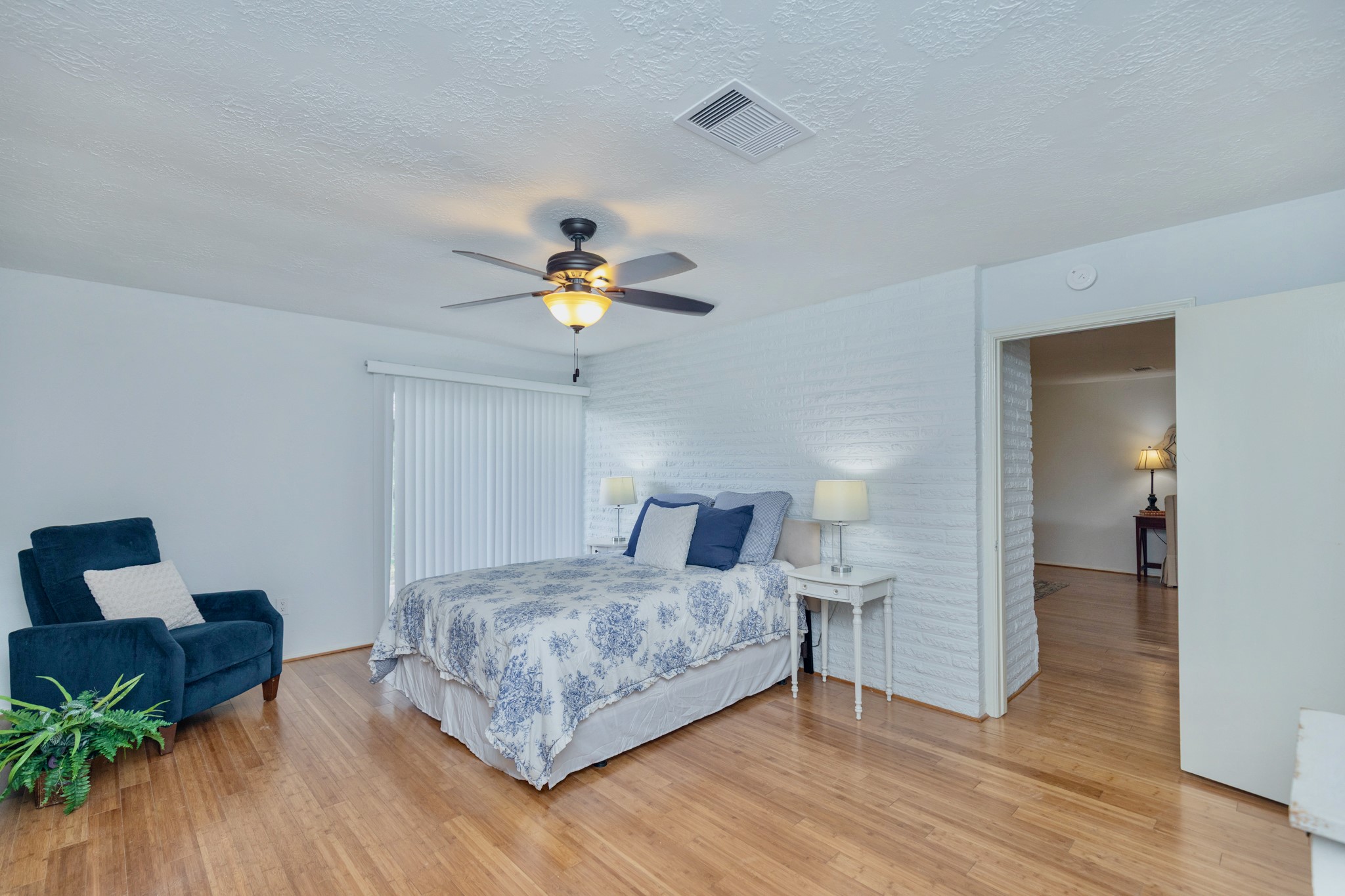 2711 Quail Valley East Drive Property Photo 16
