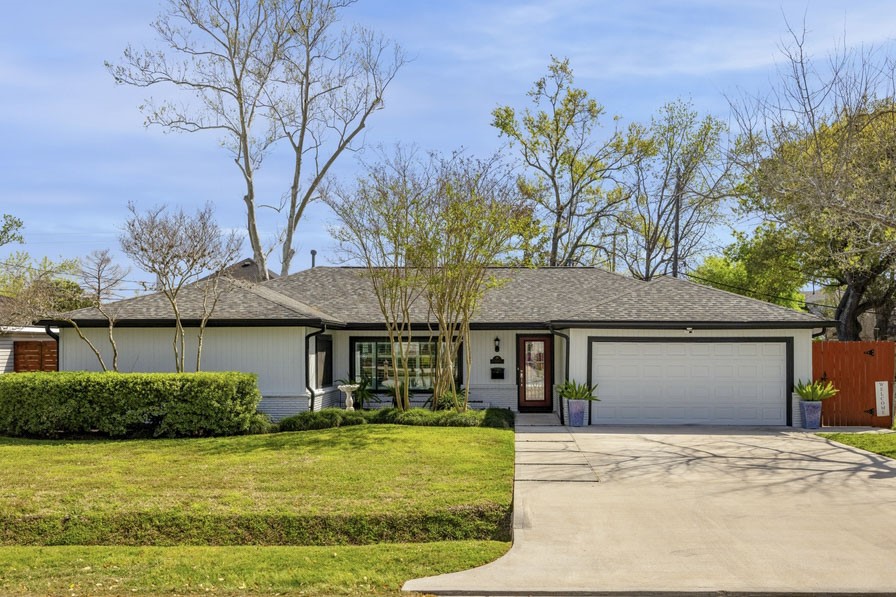 8749 Padfield Street Property Photo