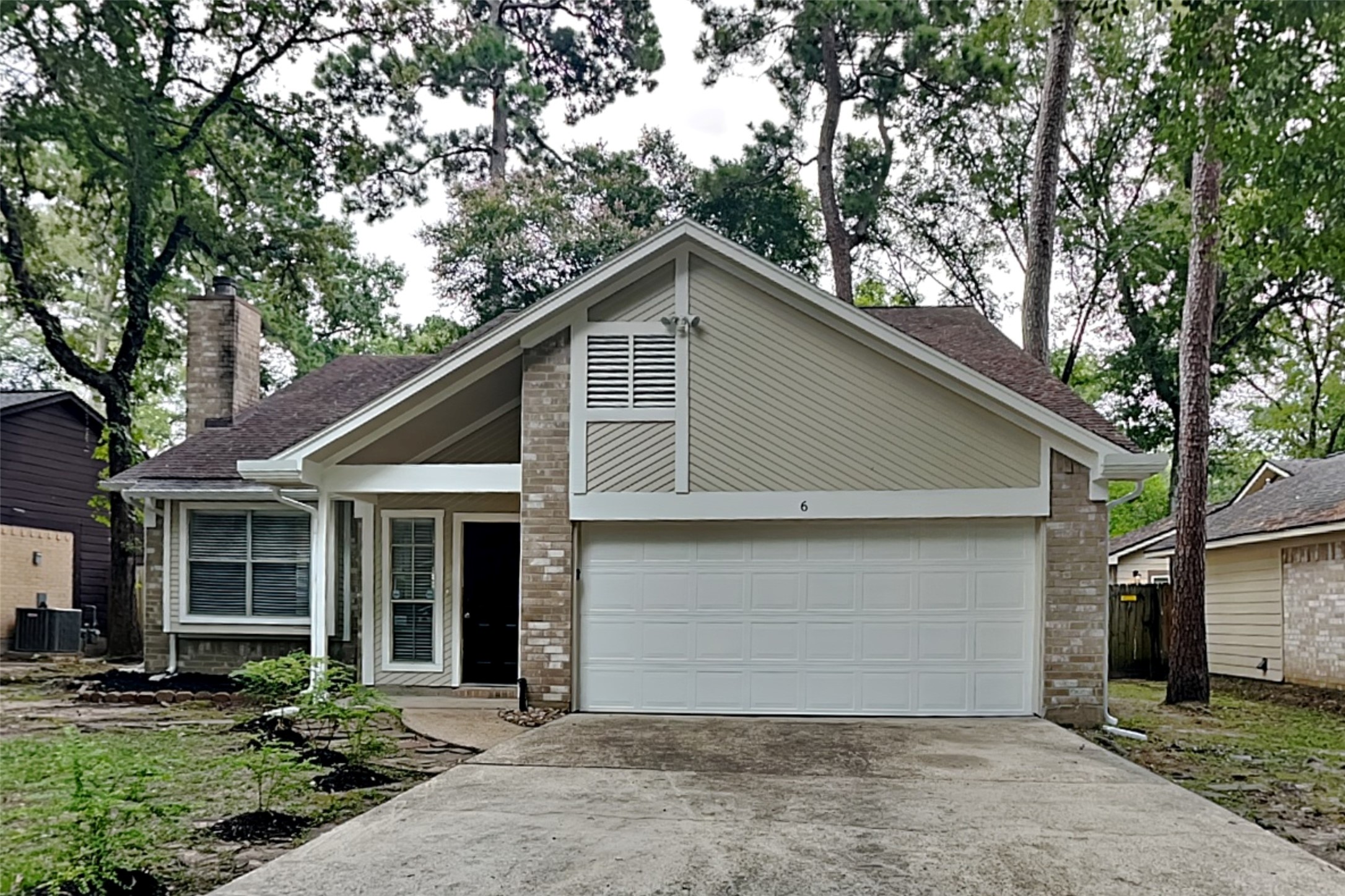 6 W Lance Leaf Road Property Photo 1