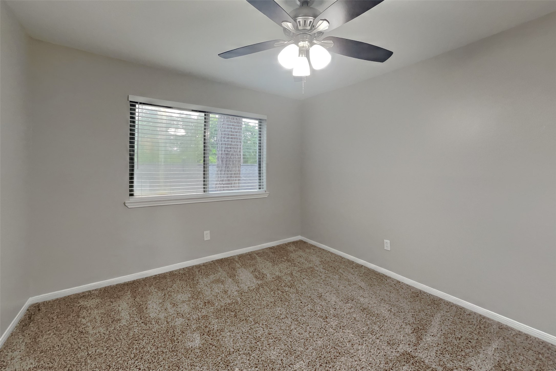 6 W Lance Leaf Road Property Photo 15