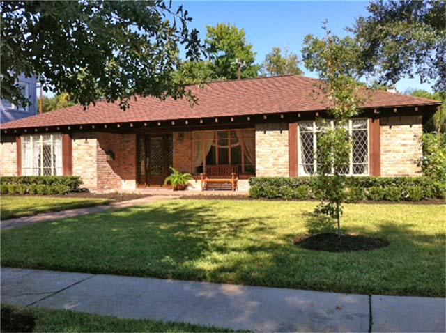 2202 Robinhood Property Photo 8
