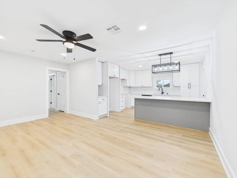 6318 Bellfort Street Property Photo