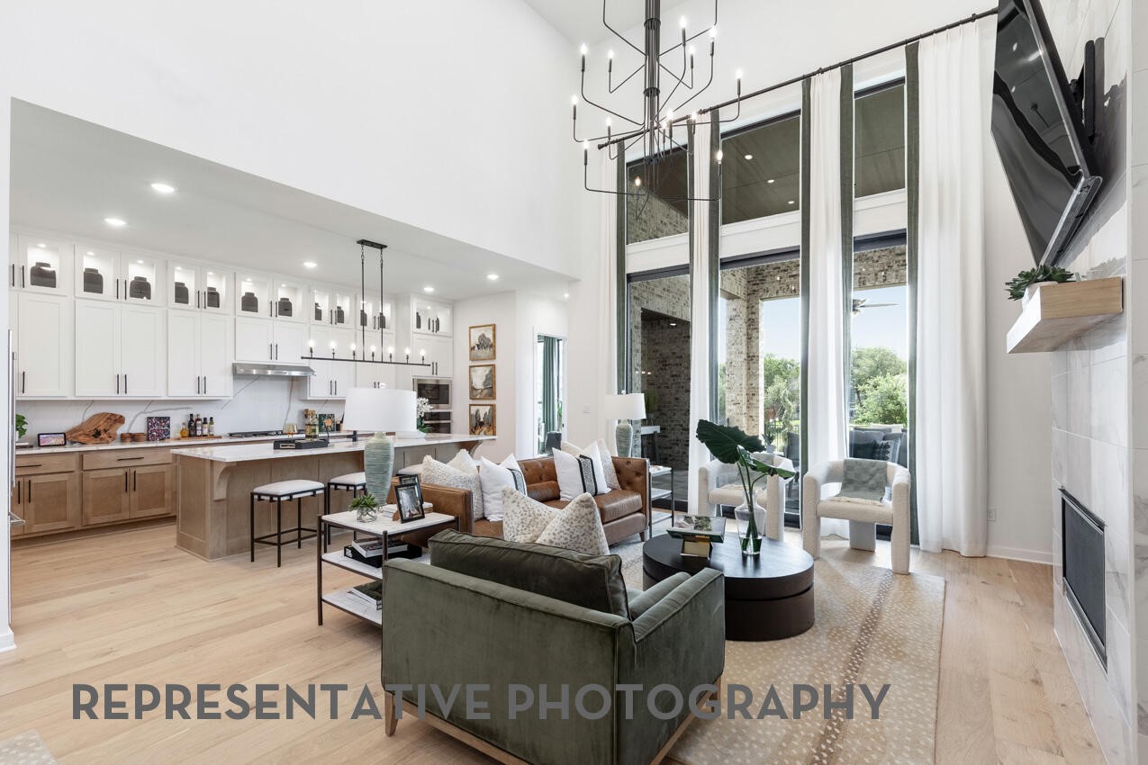 25018 Grassdale Lane Property Photo 4