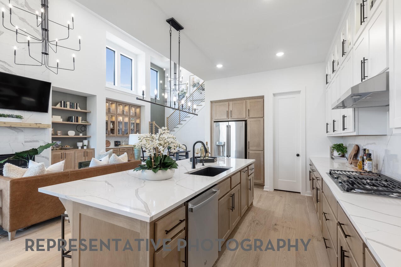 25018 Grassdale Lane Property Photo 11
