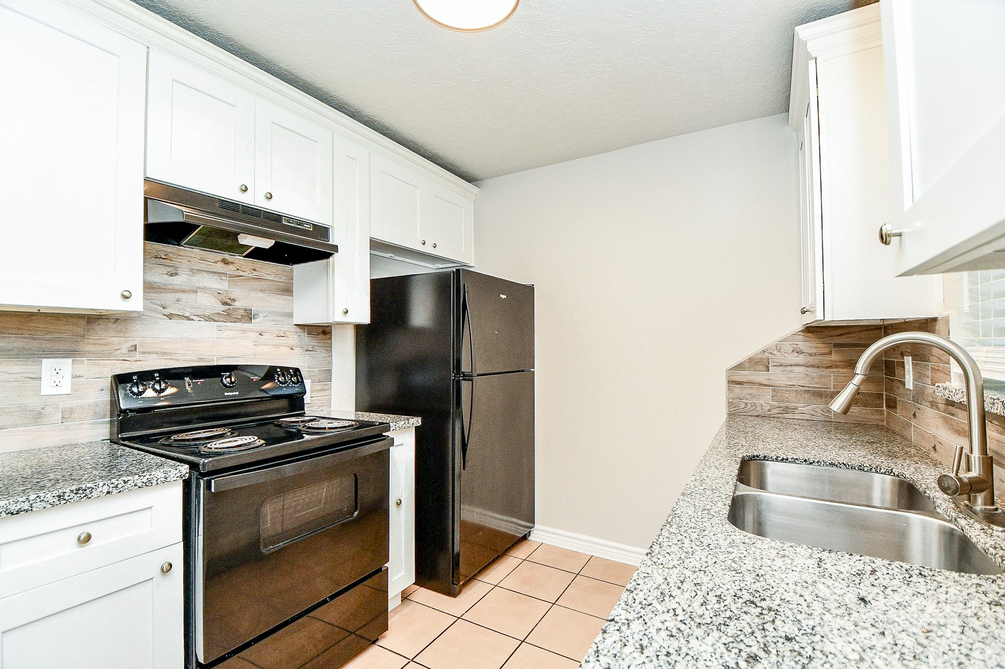 1526 East Avenue 203 Property Photo 33