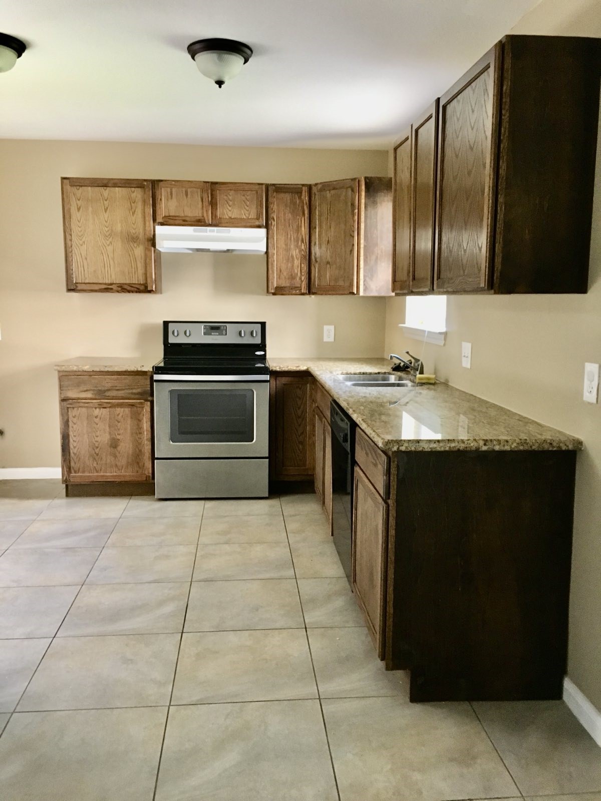 7410 Frostview Lane Property Photo 5
