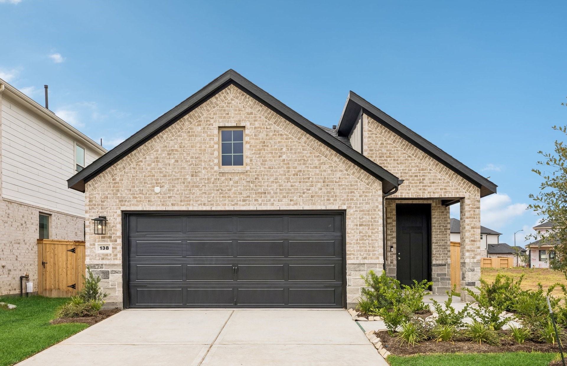 138 High Life Crossing Property Photo 2
