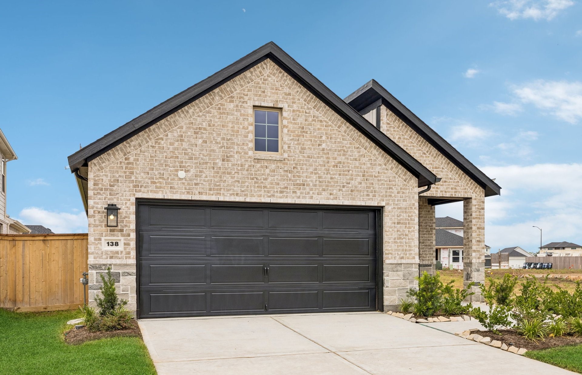138 High Life Crossing Property Photo 3