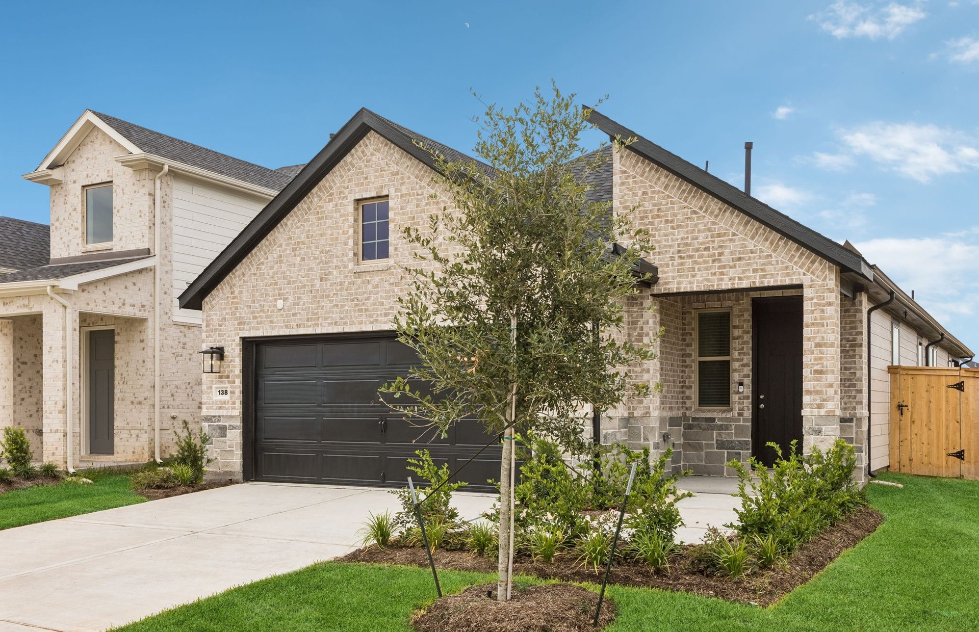 138 High Life Crossing Property Photo 5