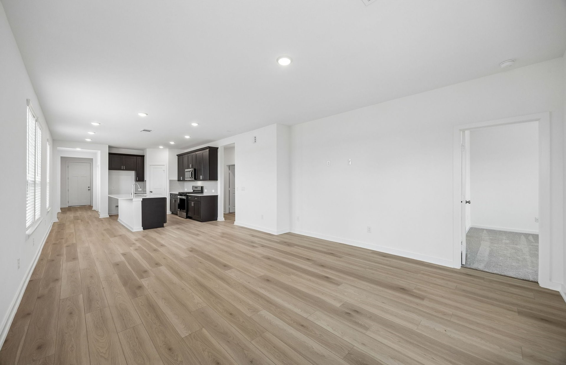 138 High Life Crossing Property Photo 8