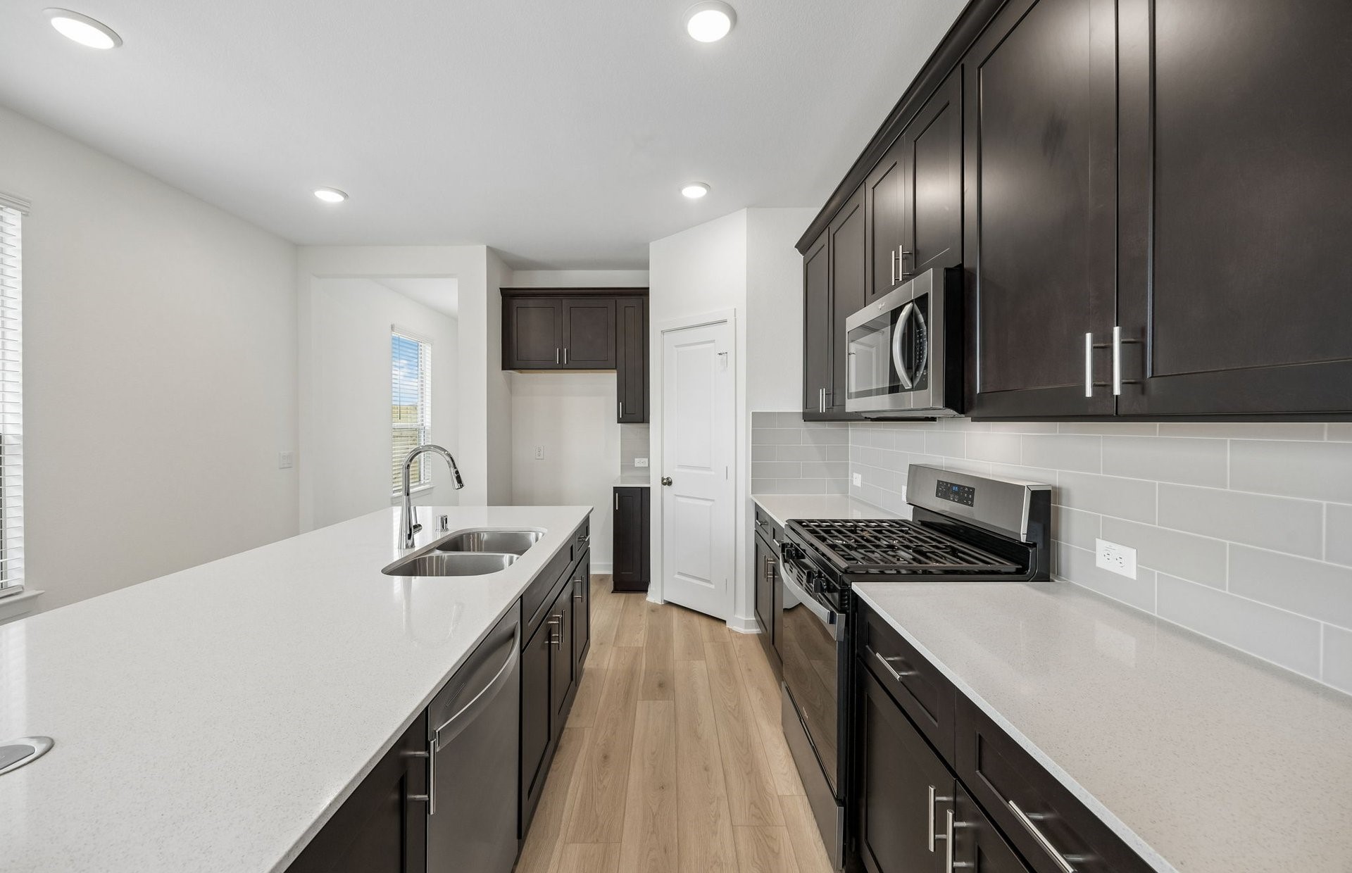138 High Life Crossing Property Photo 13