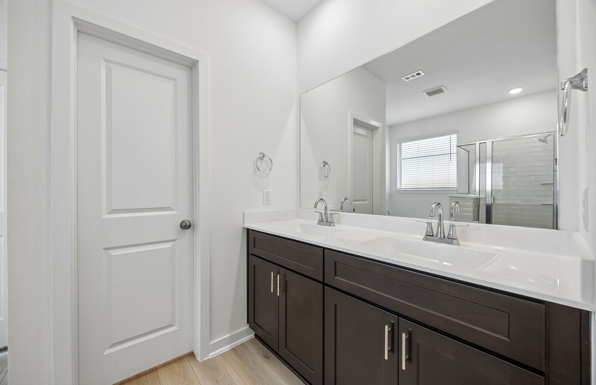 138 High Life Crossing Property Photo 17