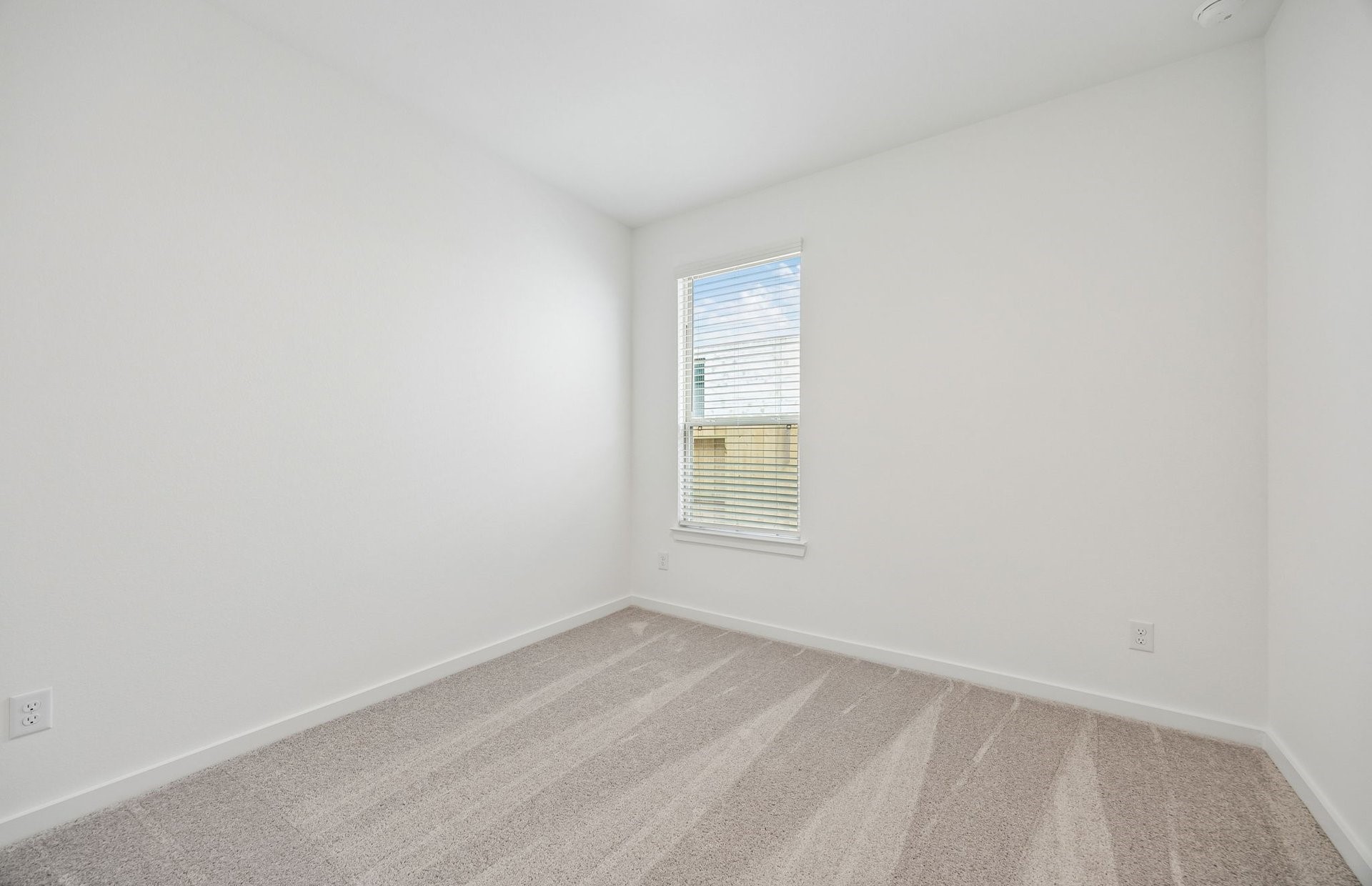 138 High Life Crossing Property Photo 21