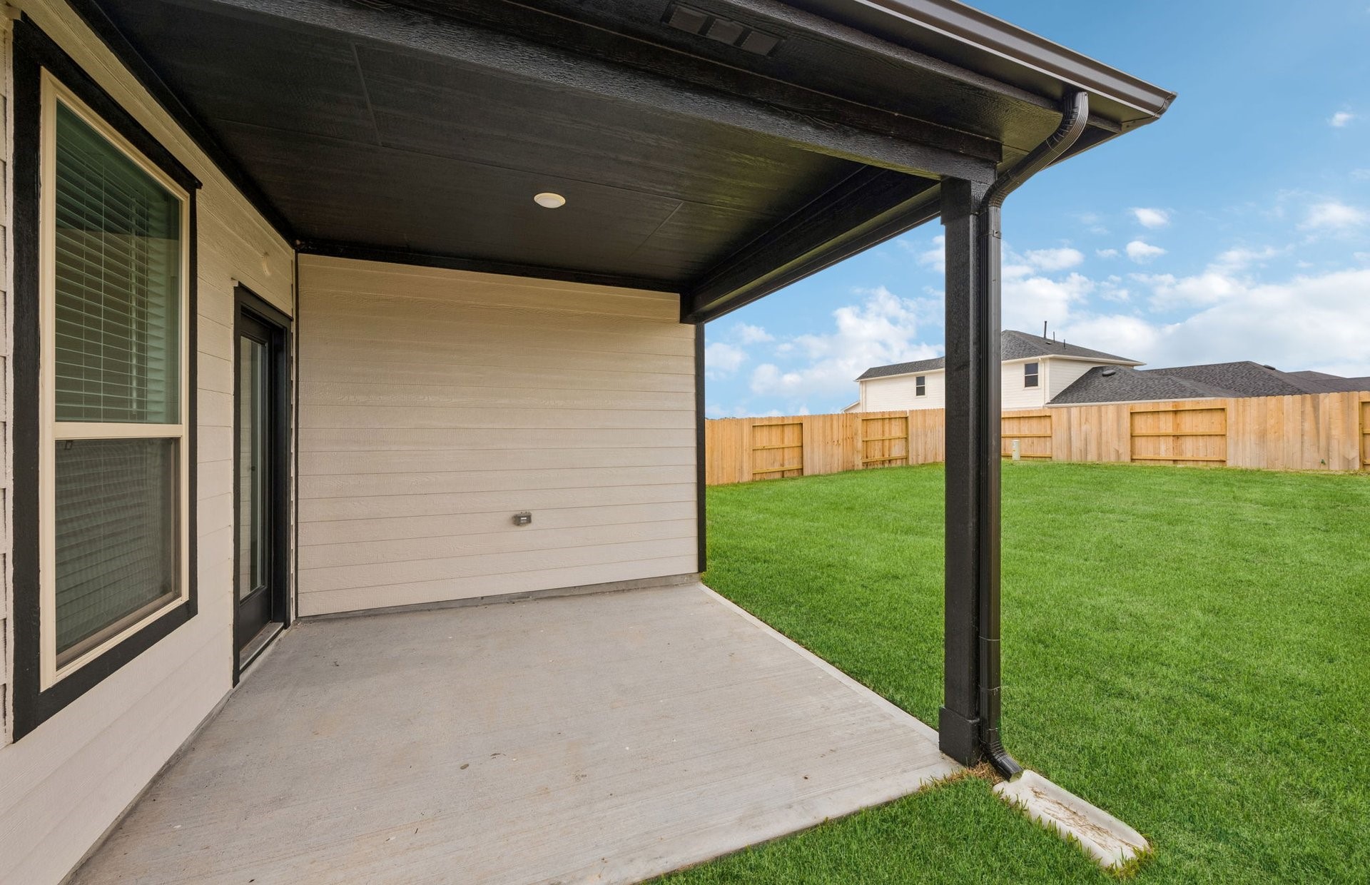 138 High Life Crossing Property Photo 25