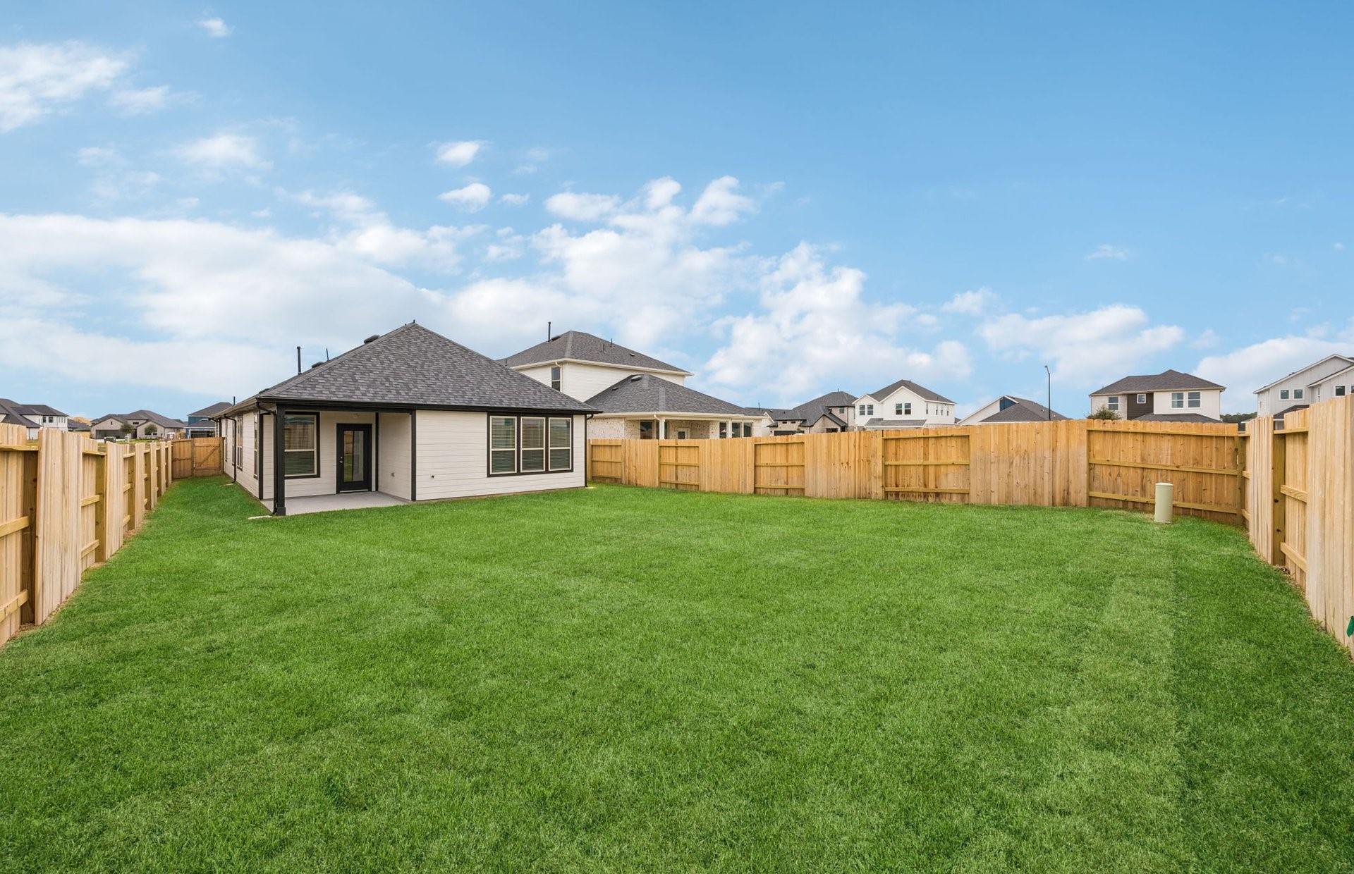 138 High Life Crossing Property Photo 26