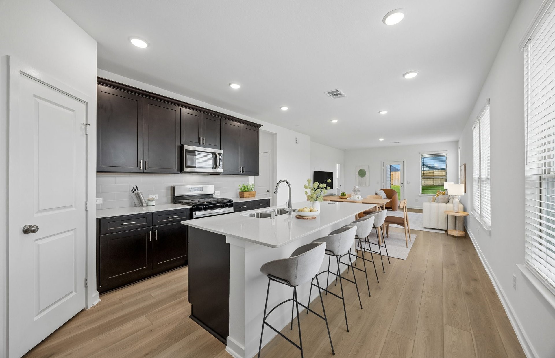 138 High Life Crossing Property Photo 28