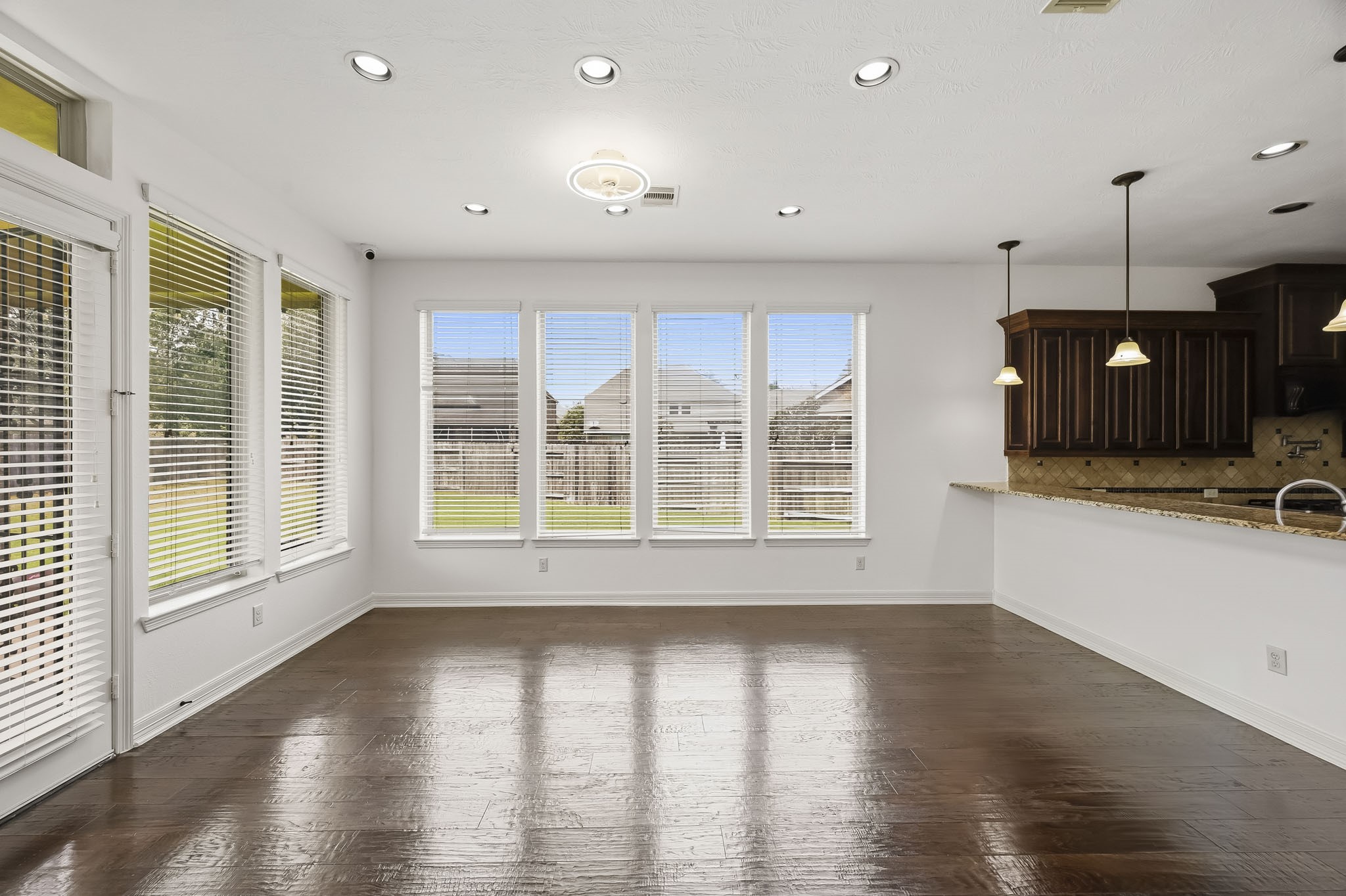 27730 Dalton Bluff Court Property Photo 5
