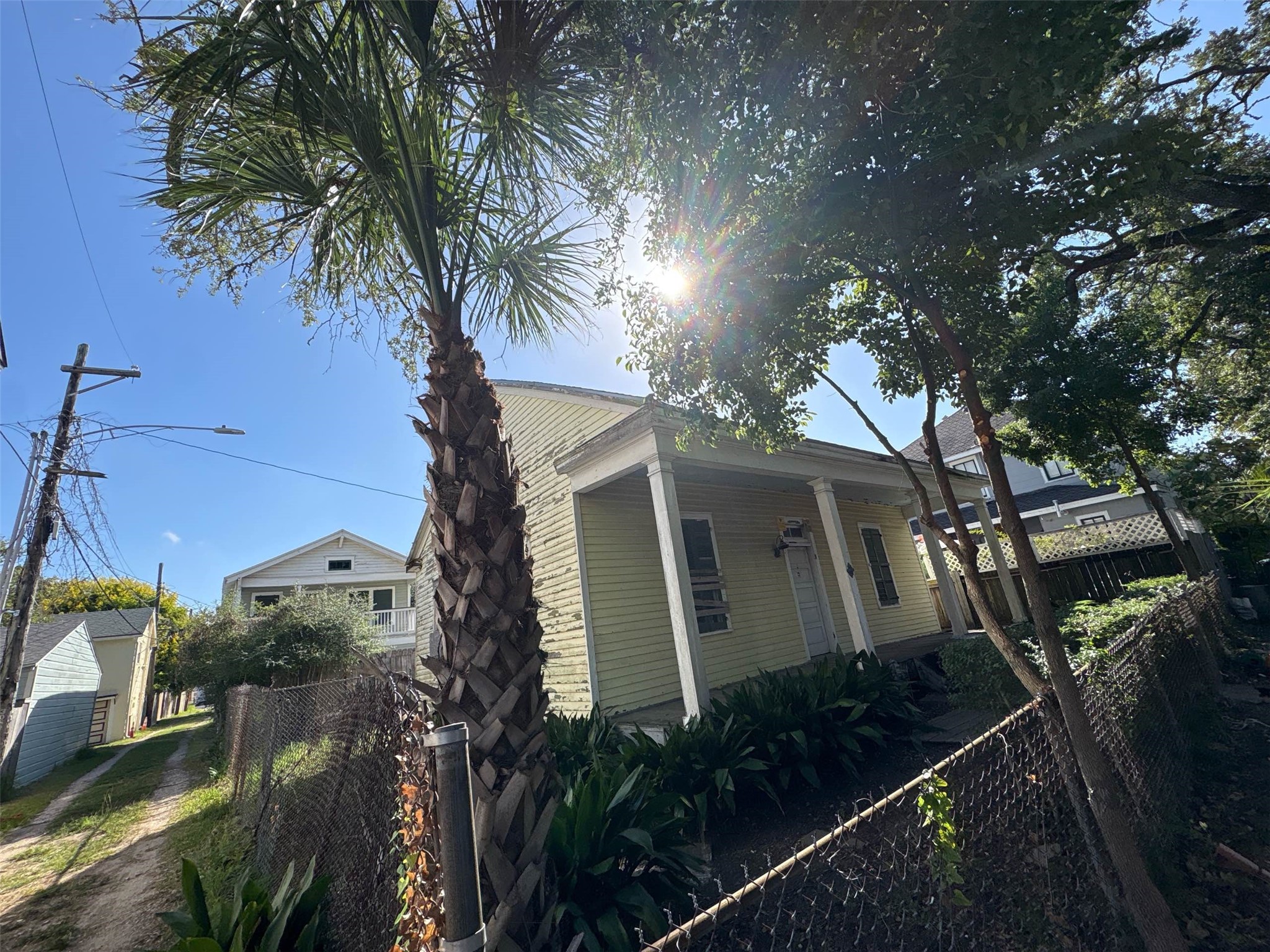 1220 34th Street Property Photo