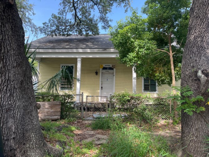1220 34th Street Property Photo 1