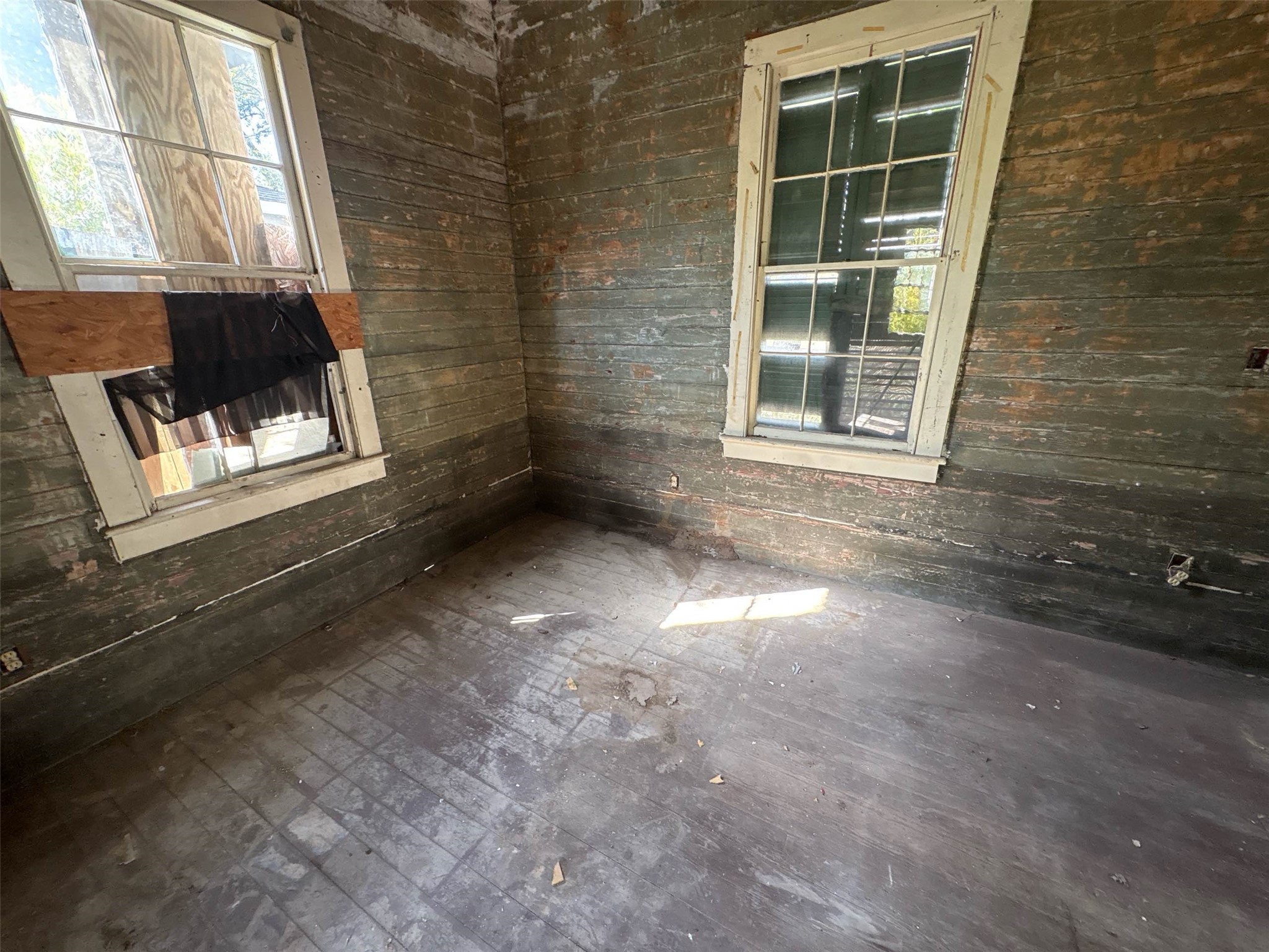 1220 34th Street Property Photo 17