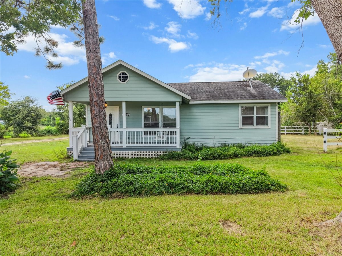 14324 28th Street Property Photo 1