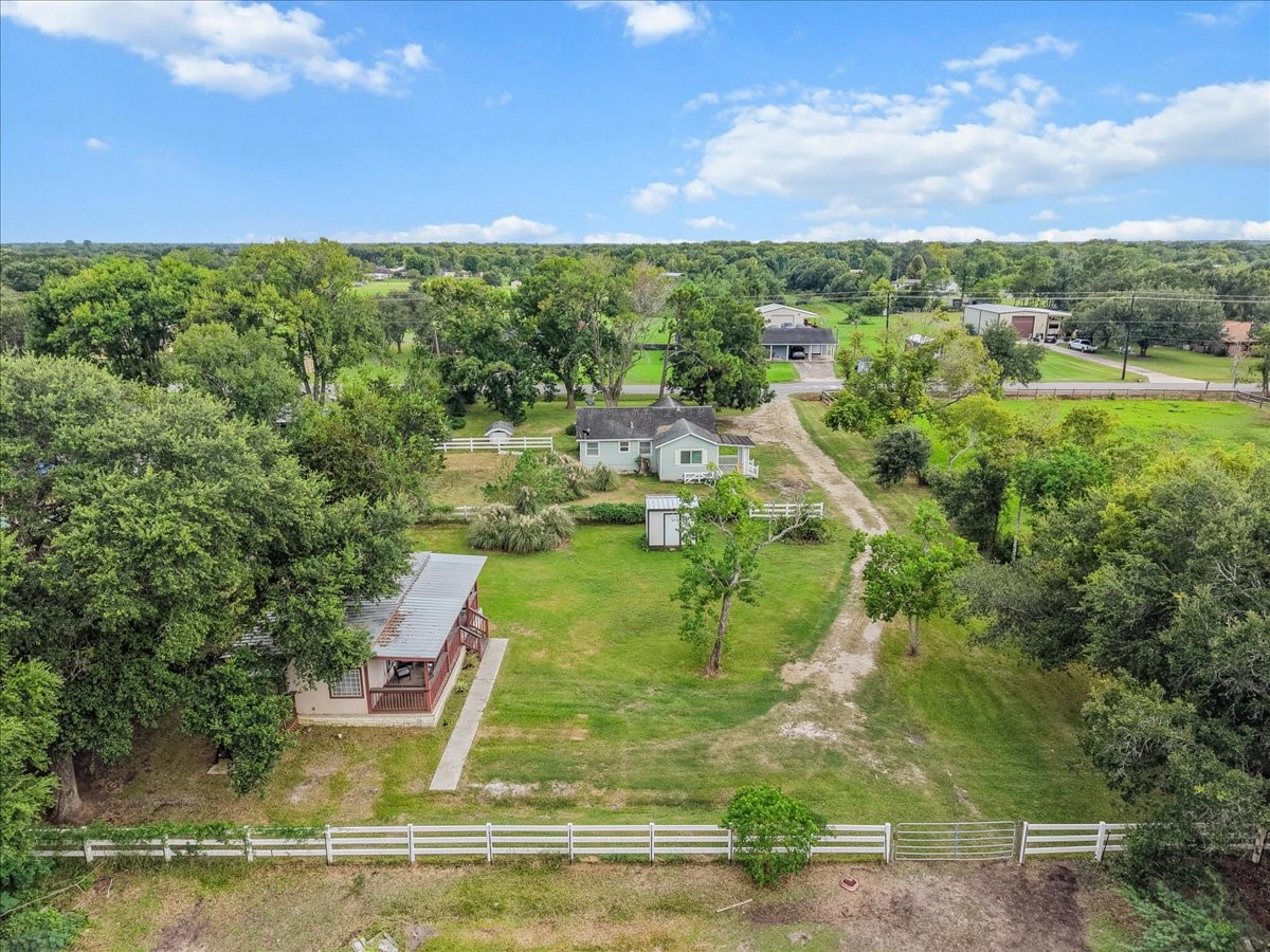 14324 28th Street Property Photo 8