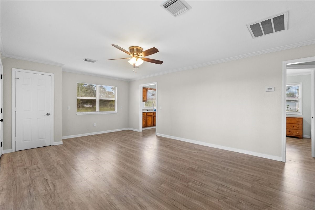 14324 28th Street Property Photo 14