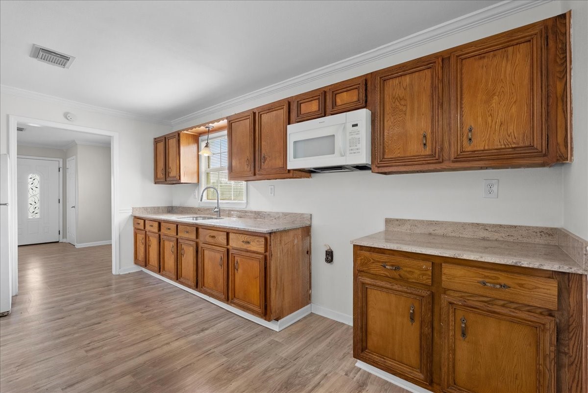 14324 28th Street Property Photo 18