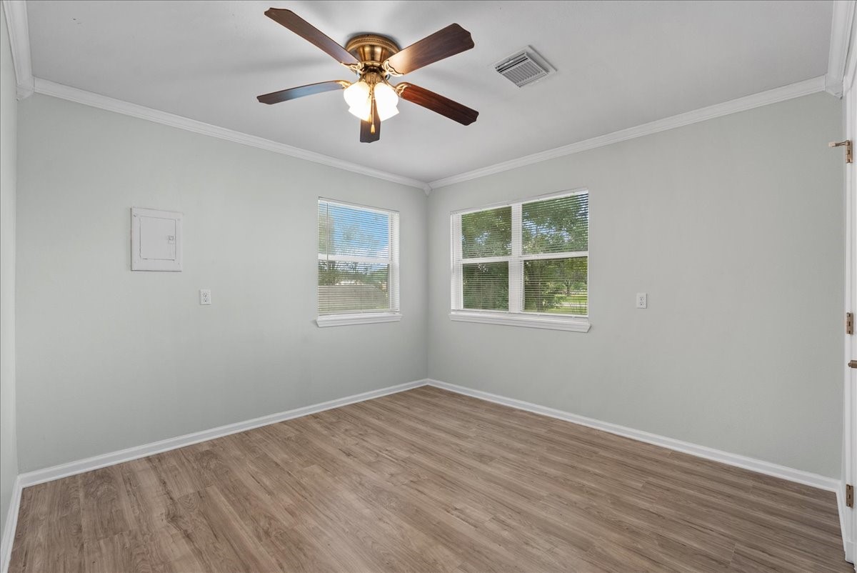 14324 28th Street Property Photo 19