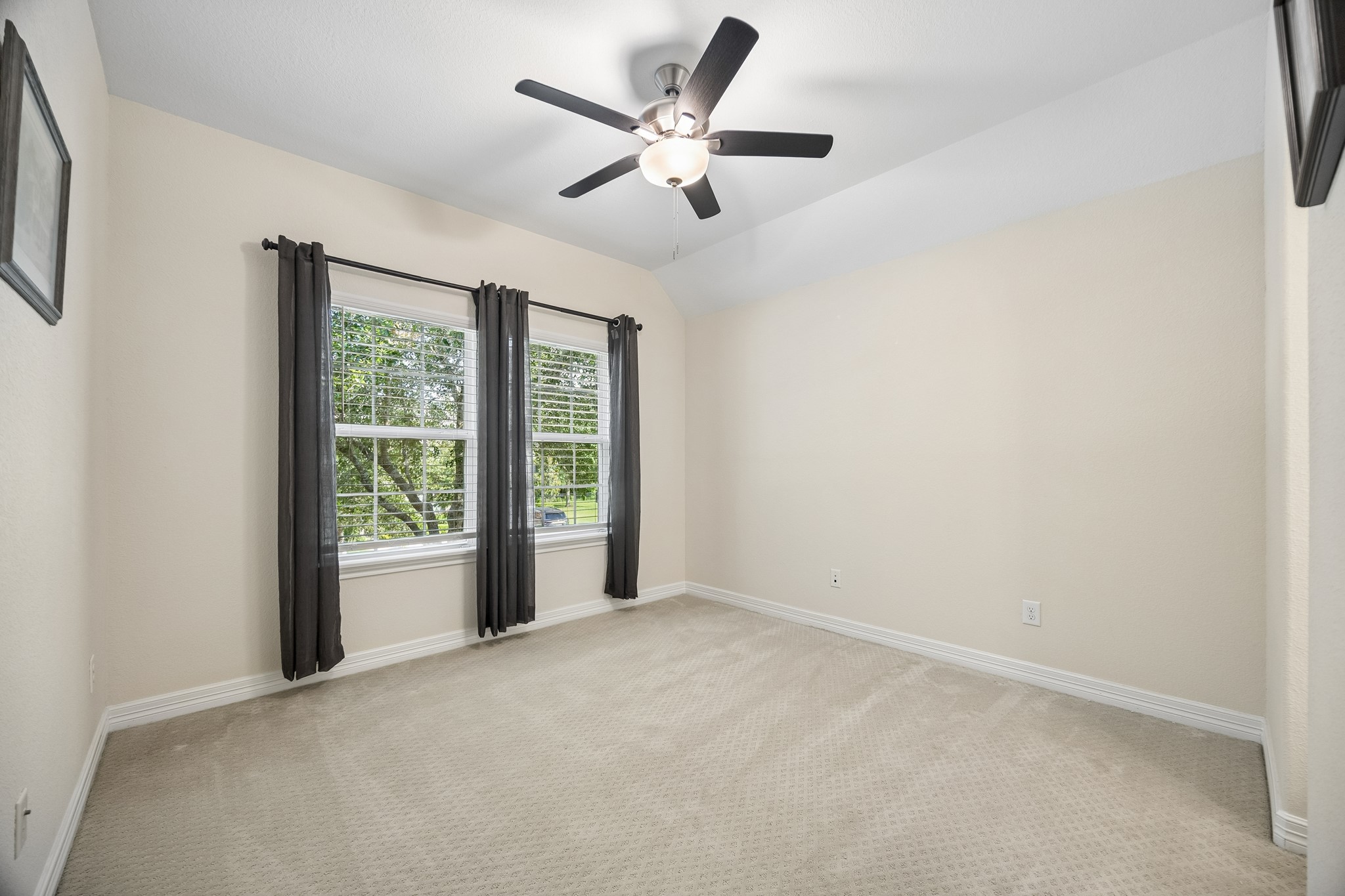 3102 London Lane Property Photo 35