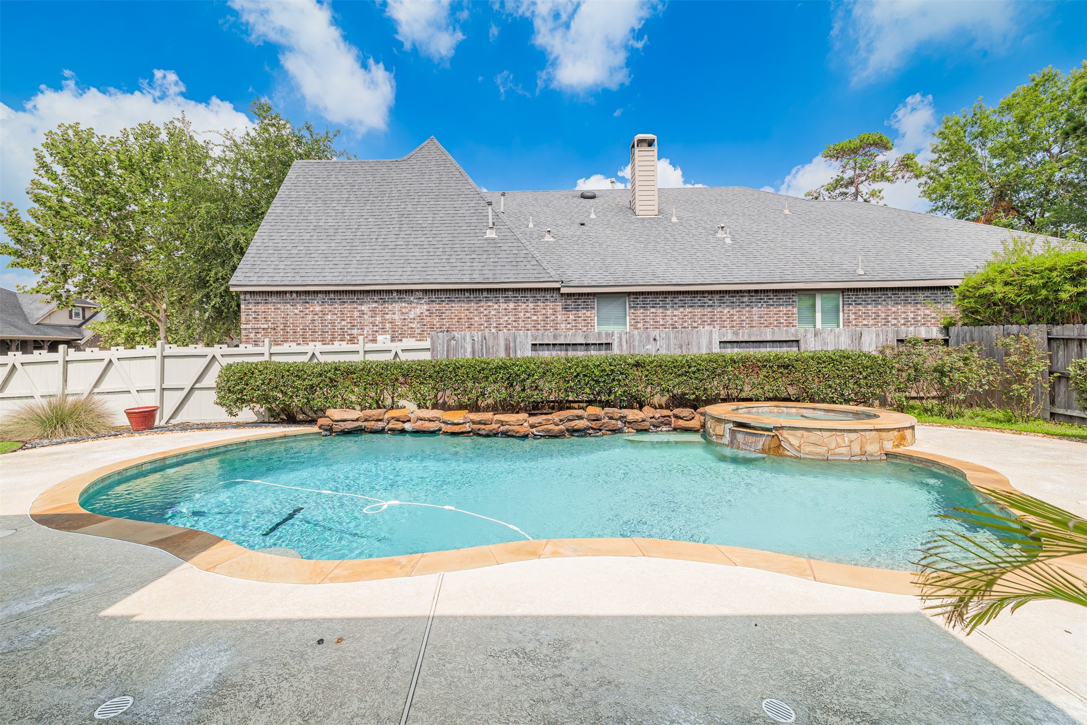 17136 Knoll Dale Trail Property Photo 37