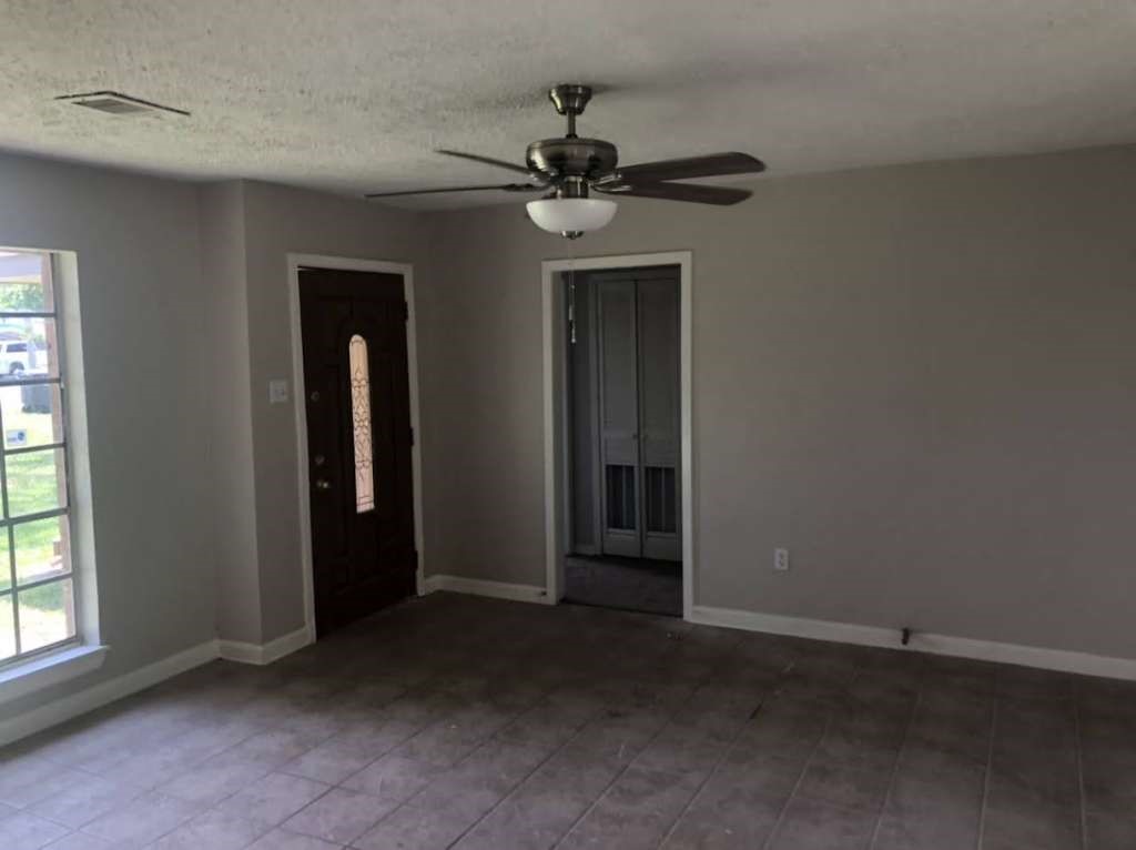 306 Tennyson Street Property Photo 3