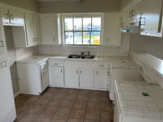 306 Tennyson Street Property Photo 6