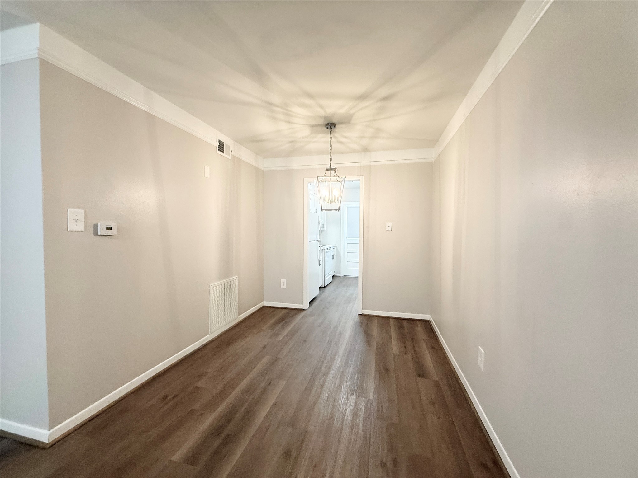 500 Willow Drive B6 Property Photo 5