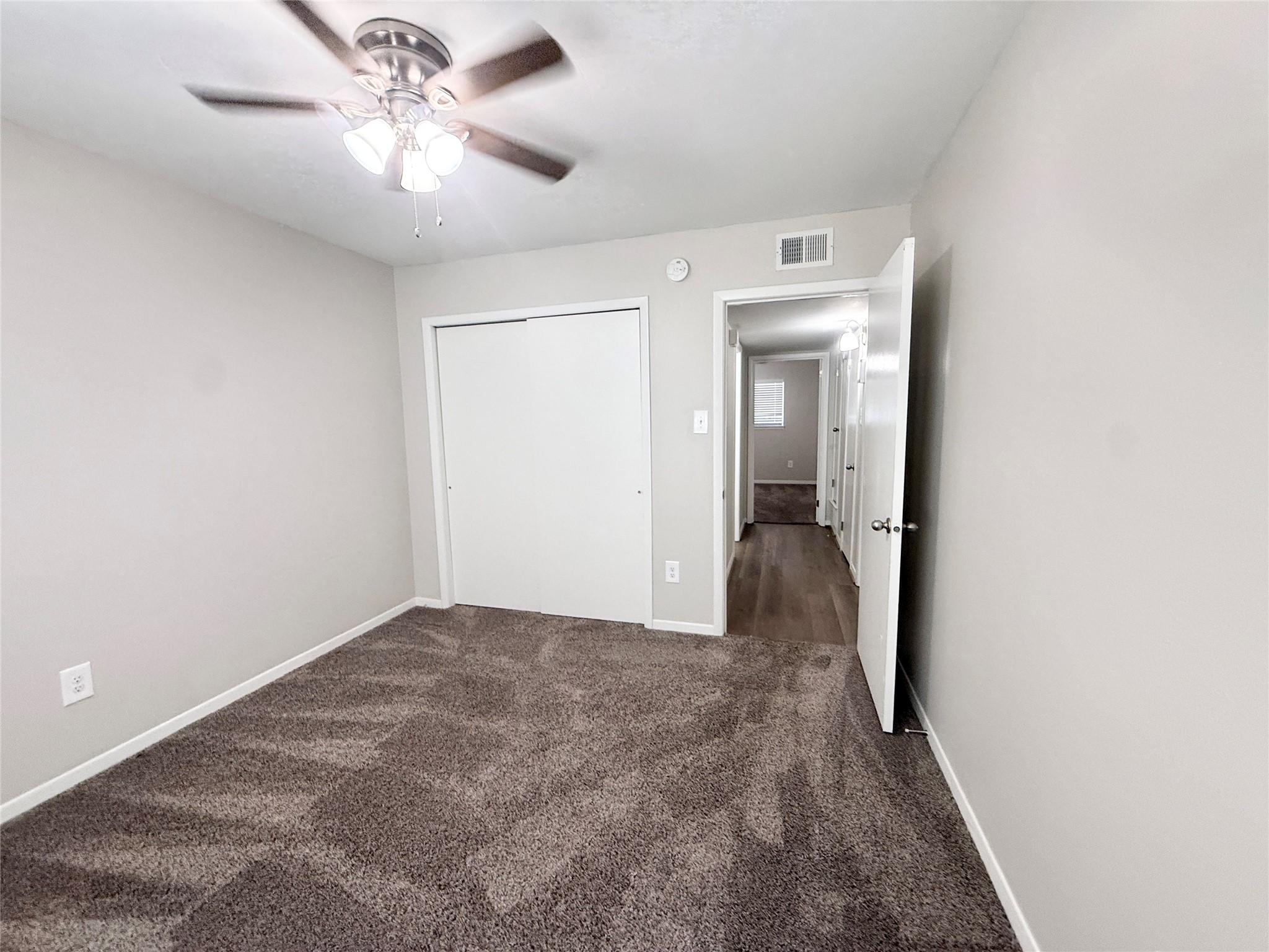 500 Willow Drive B6 Property Photo 16