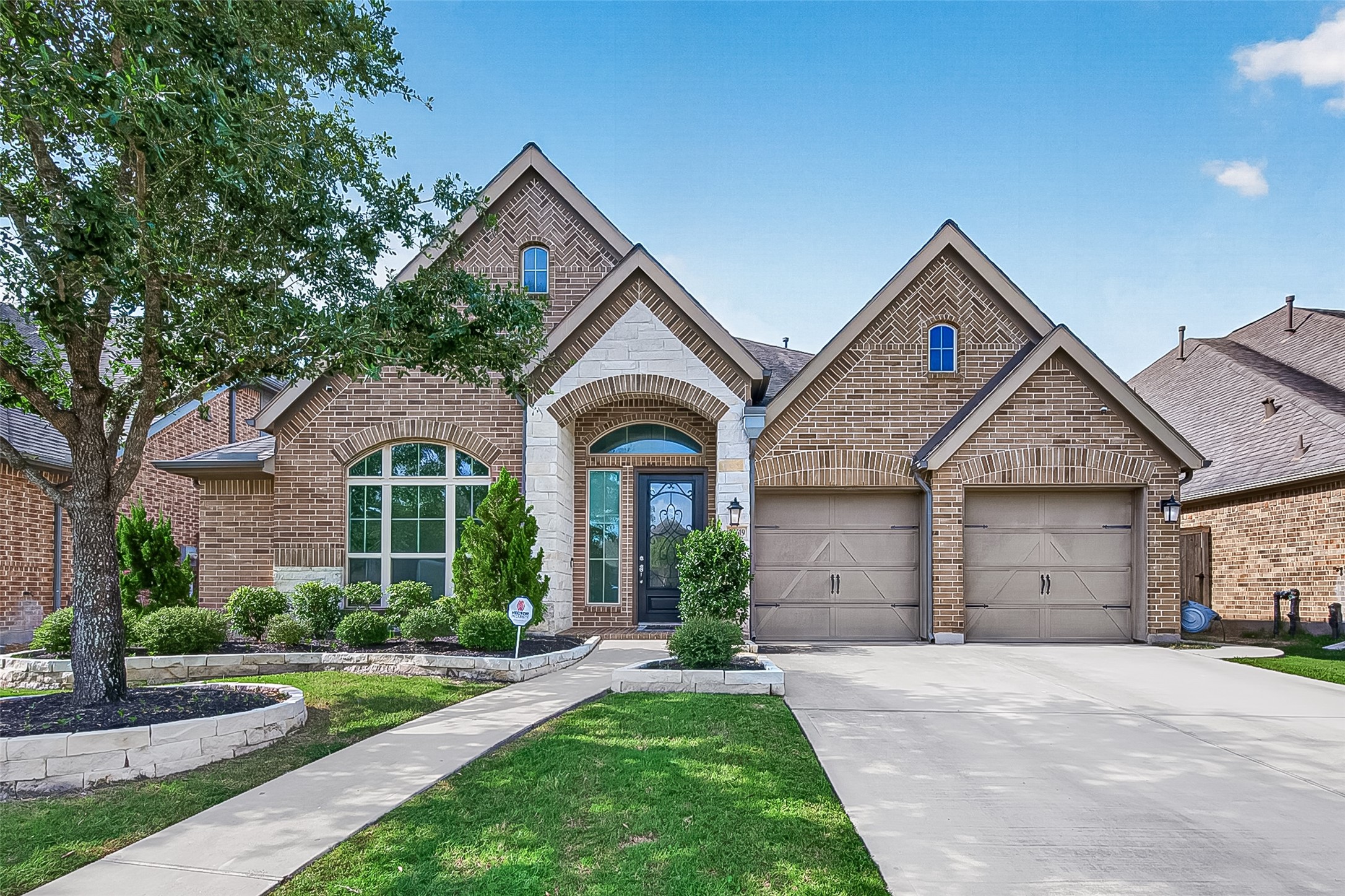 23619 Kingston Ridge Way Property Photo 1