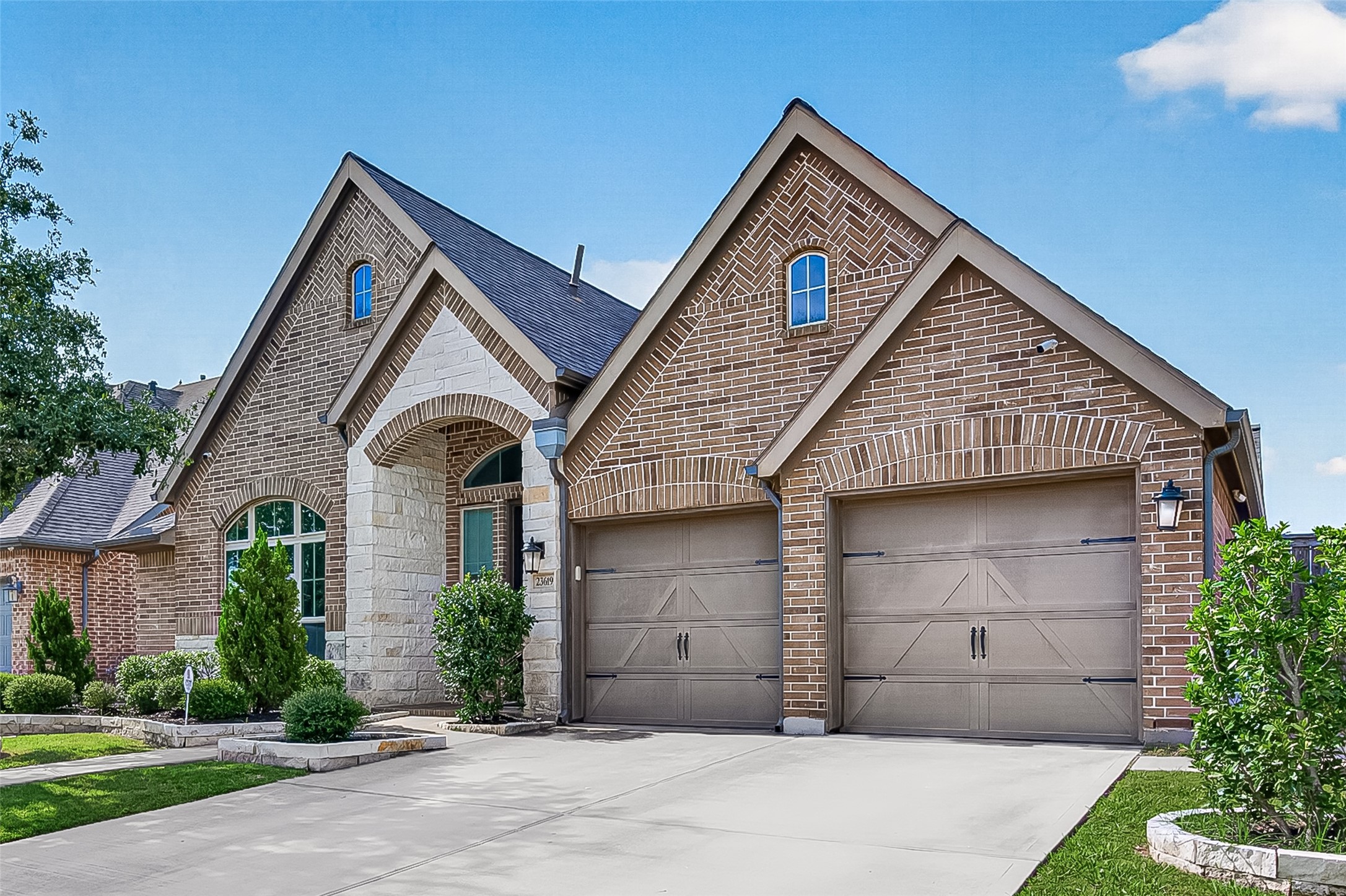 23619 Kingston Ridge Way Property Photo 3