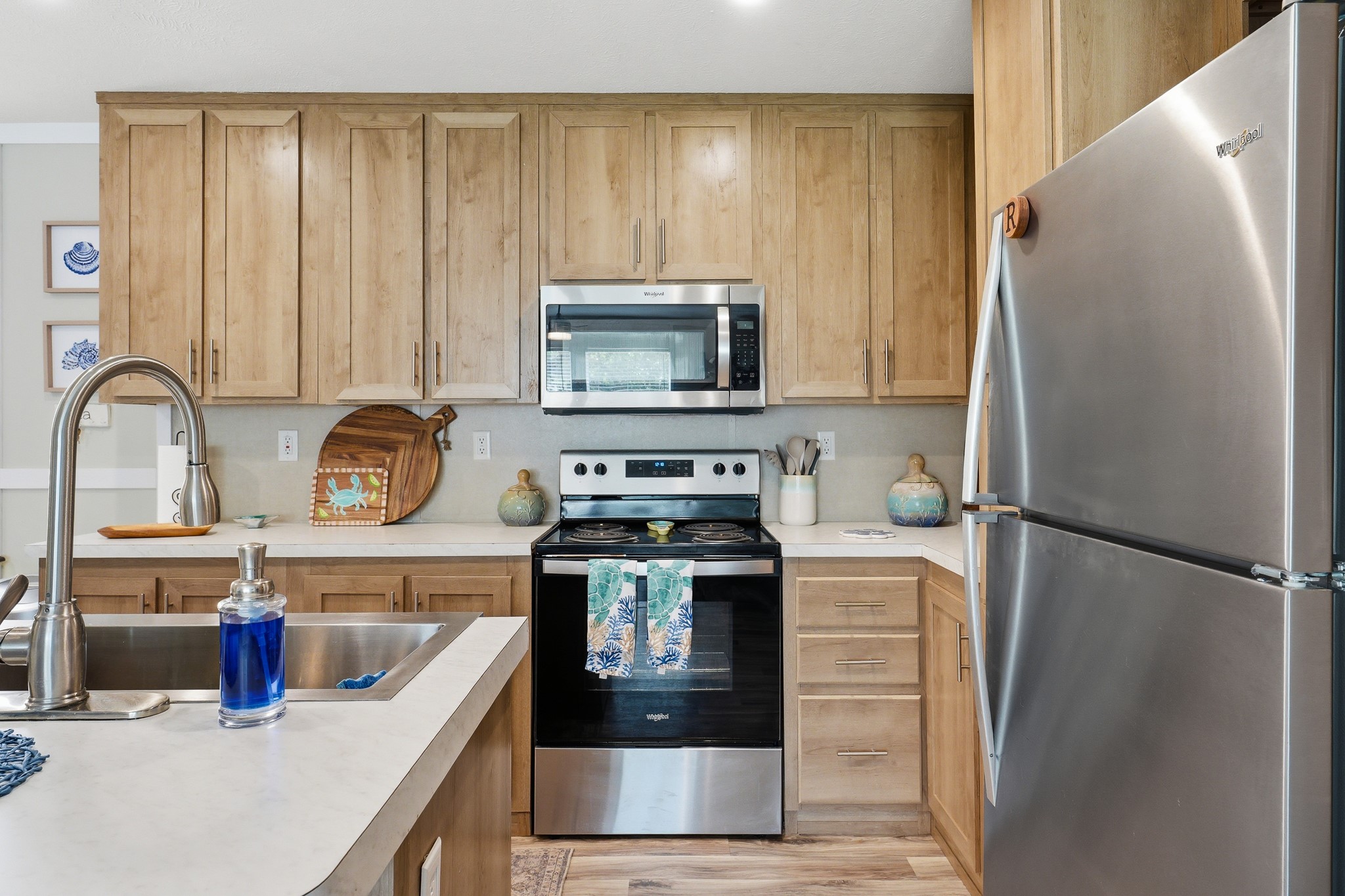 867 Rowe Street Property Photo 15