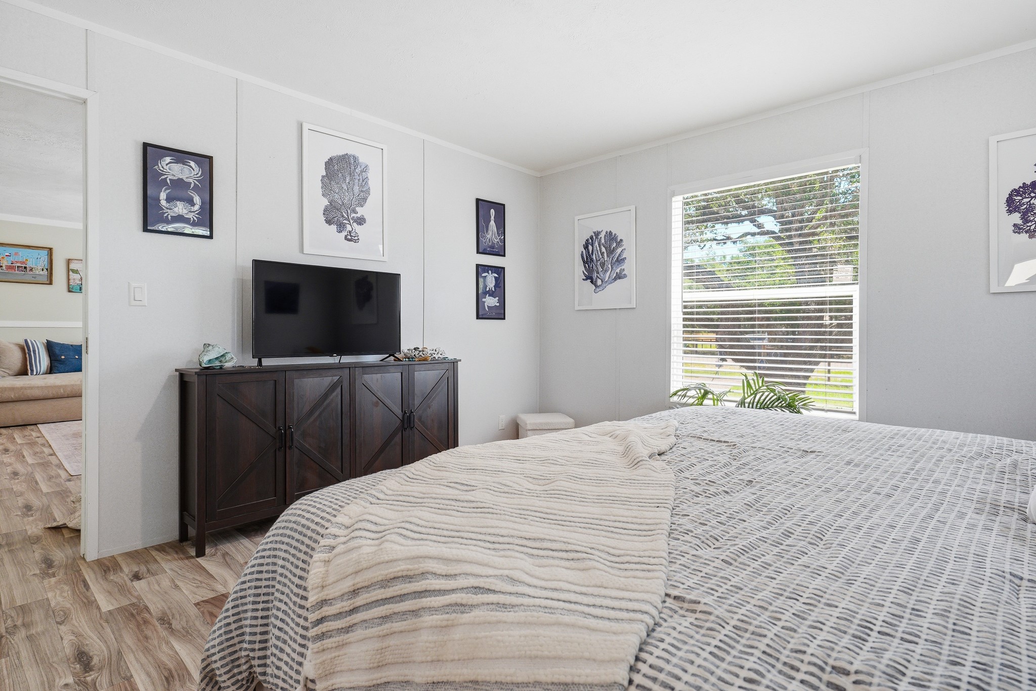 867 Rowe Street Property Photo 18