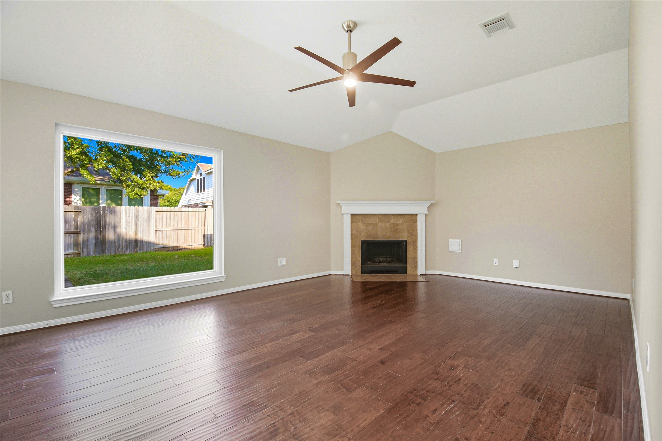 15522 Valley Plum Court Property Photo 13