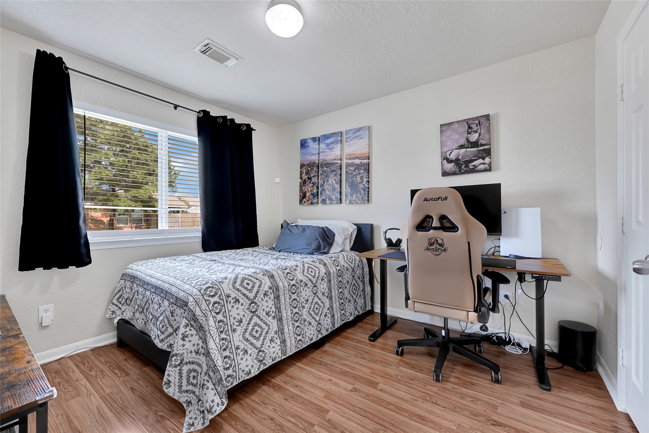 3114 Rendezvous Court Property Photo 4