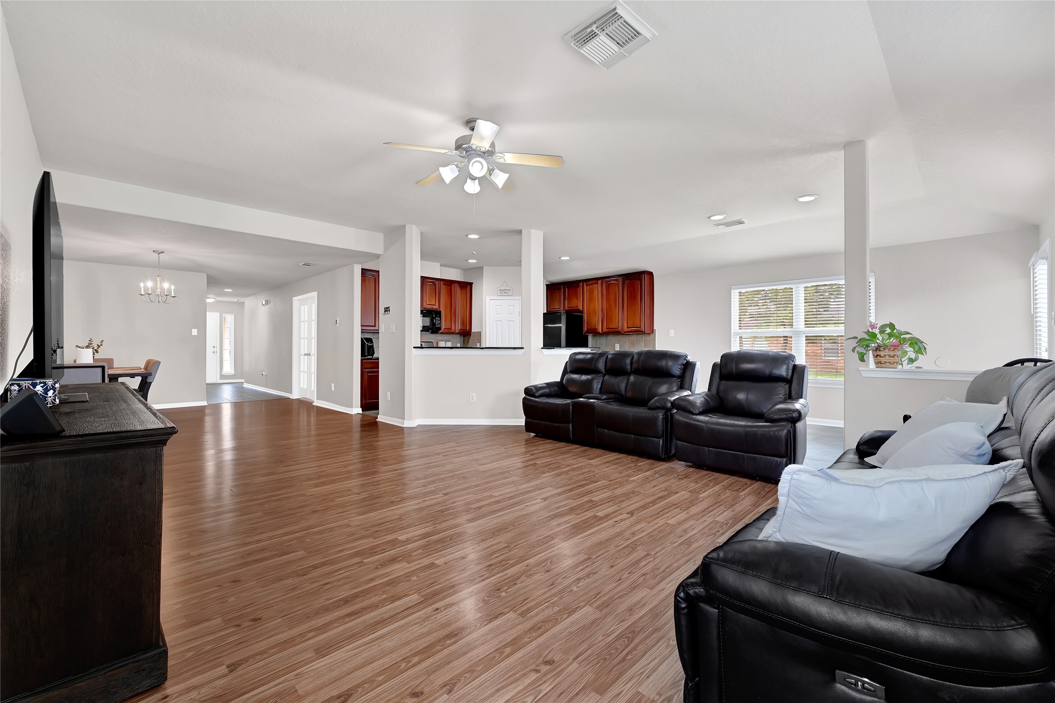 3114 Rendezvous Court Property Photo 9