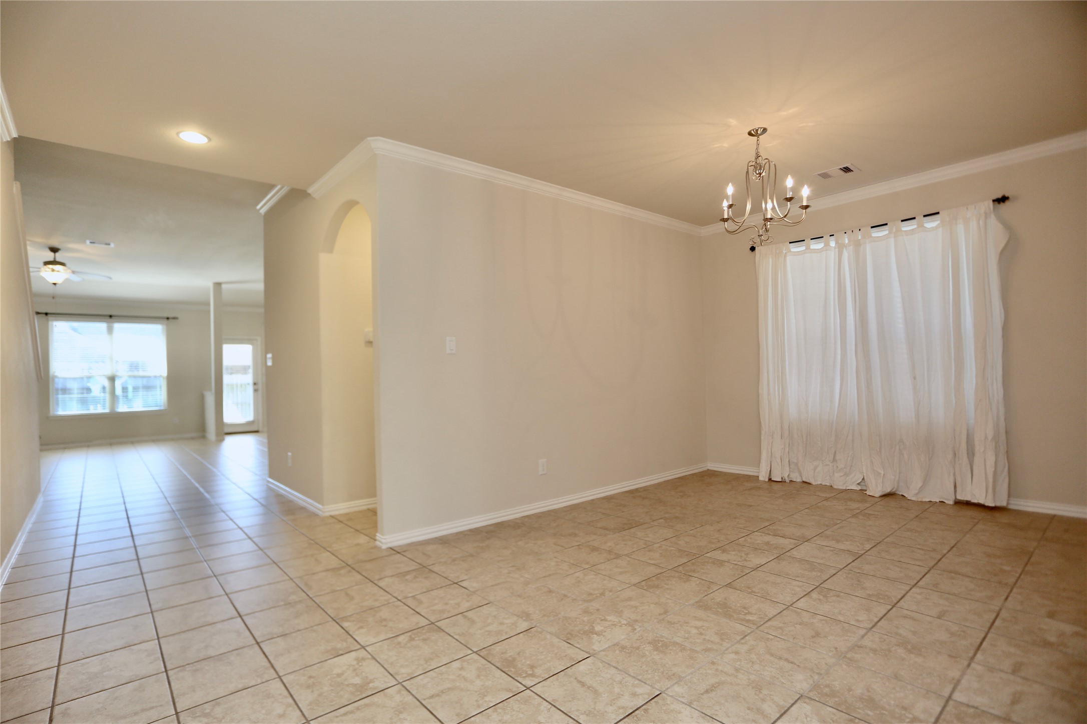 24339 Goodwin Drive Property Photo 4