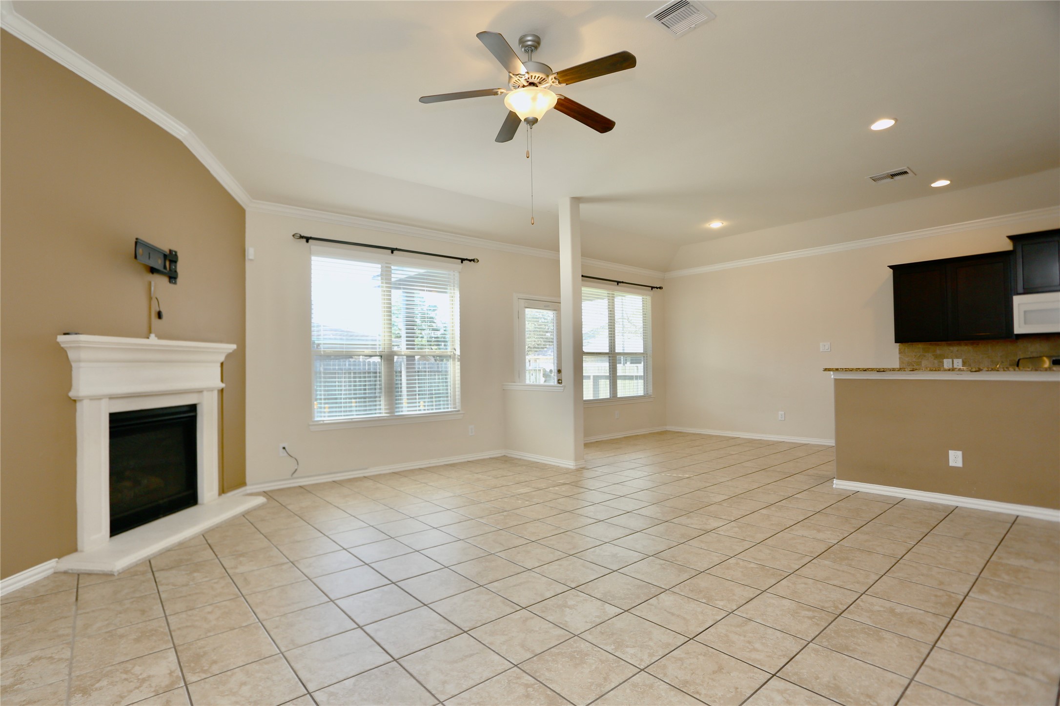 24339 Goodwin Drive Property Photo 7